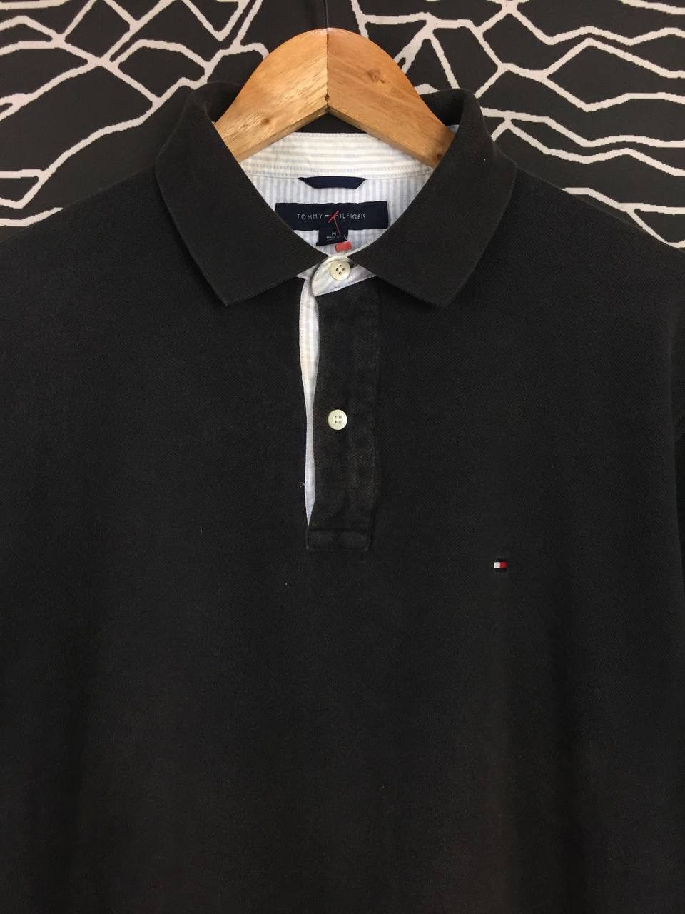 Tommy Hilfiger × Vintage Tommy Hilfiger Embroidered Logo Polo Tee Size US M / EU 48-50 / 2 - 3 Thumbnail