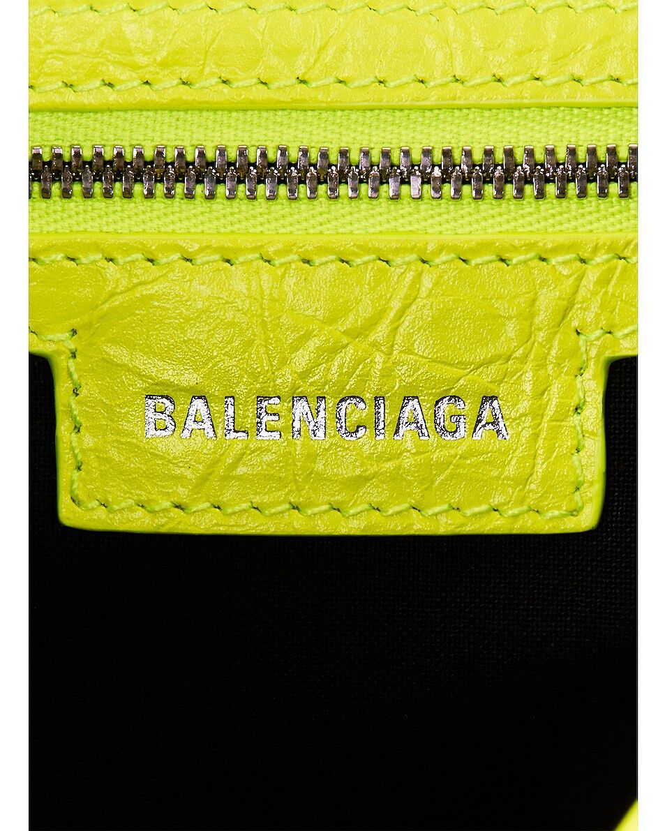 Balenciaga o1la1rc1a1024 Size: OS / Le Cagole Bucket Bag Fluo Yellow Size ONE SIZE - 6 Thumbnail