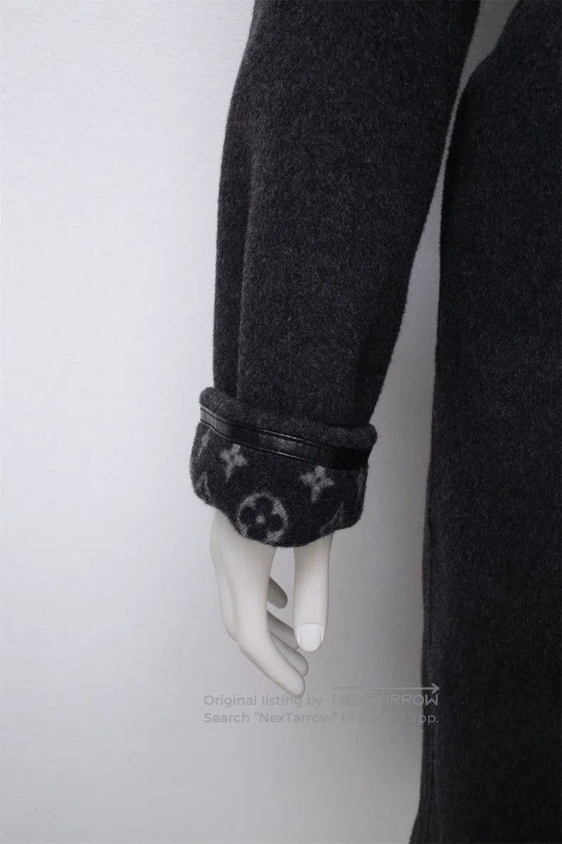 Louis Vuitton Louis Vuitton coat Size 4XL / US 24-26 - 2 Thumbnail