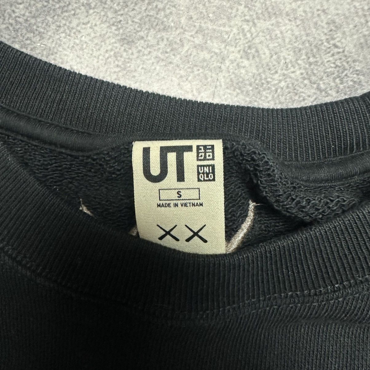 Kaws × Uniqlo rare uniqloxkaws sweatshirt Size US S / EU 44-46 / 1 - 3 Thumbnail
