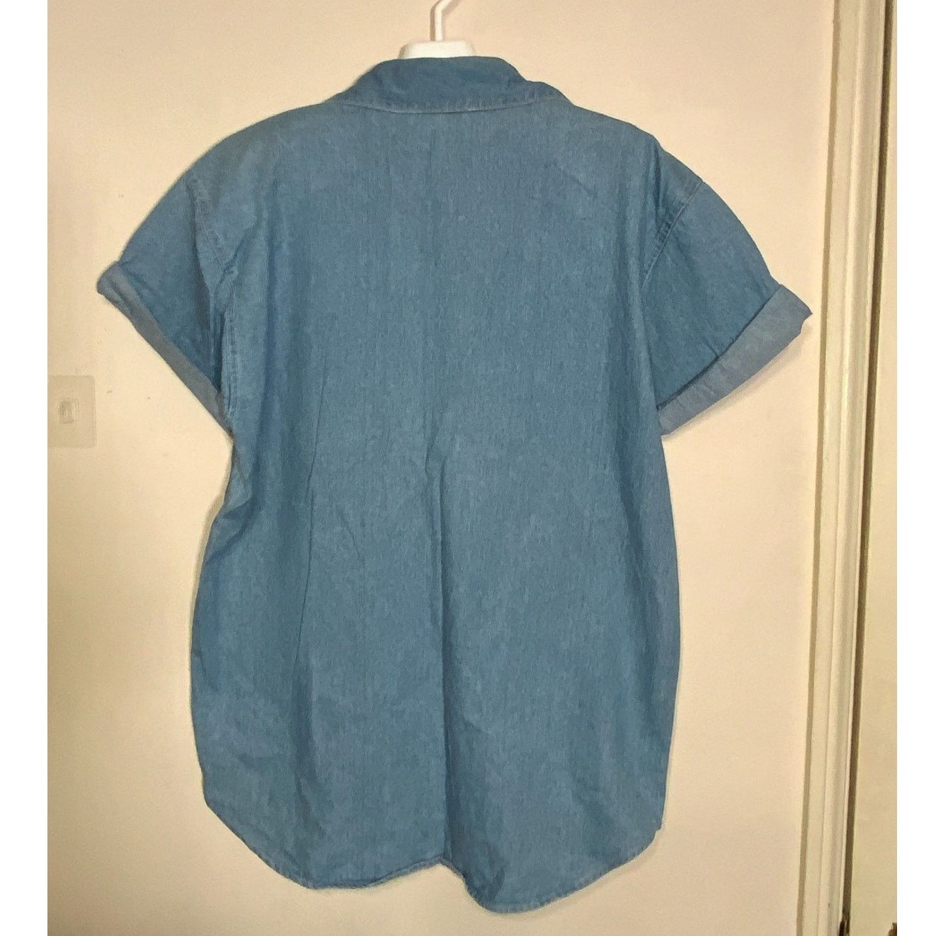 Unknown London Capacity Embroidered Flower Pocket Denim Button Up Shirt M Size M / US 6-8 / IT 42-44 - 2 Thumbnail