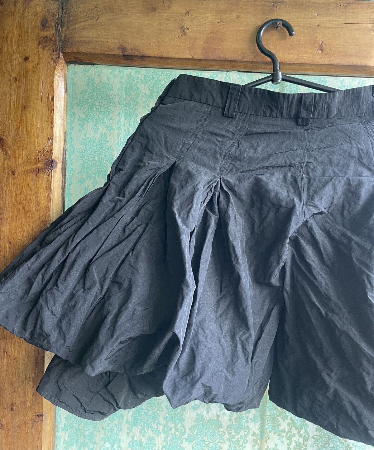 Emporio Armani Emporio Armani Black Asymmetric Balloon Hakama Shorts Skirt Size 26" / US 2 / IT 38 - 16 Thumbnail