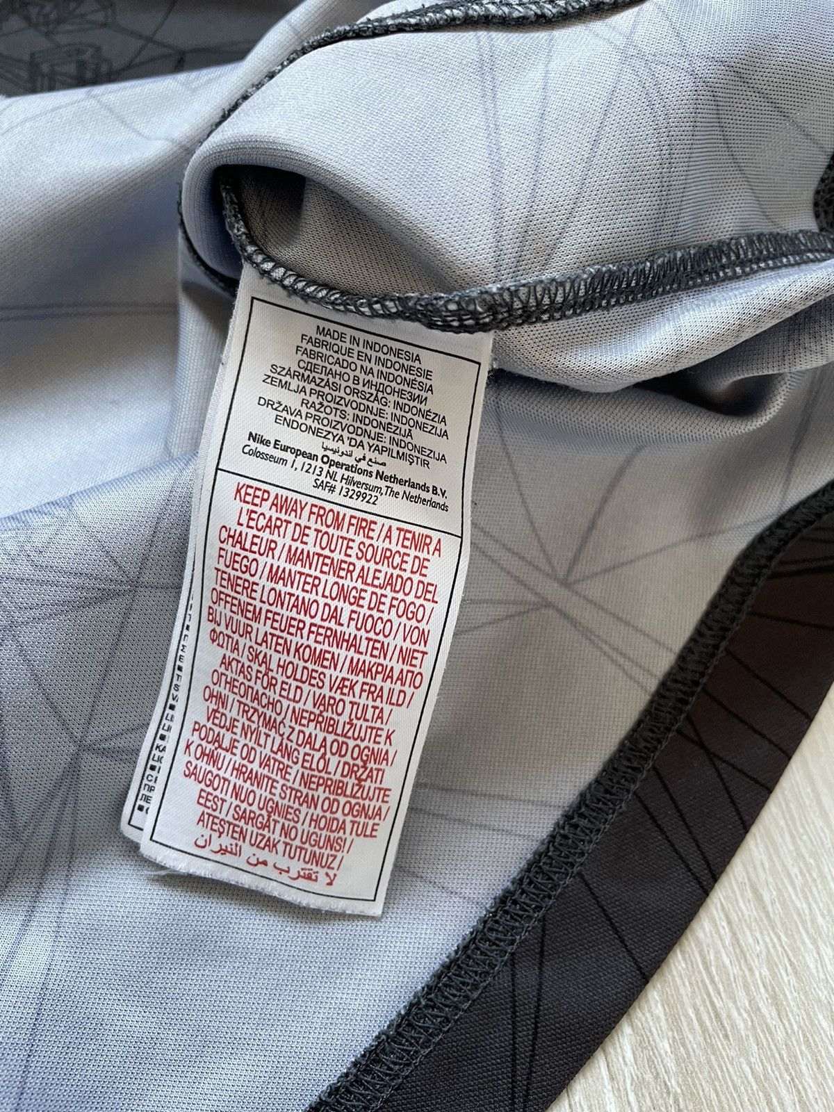 Nike × Vintage Vintage Nike Air Big Logo Streetwear T Shirt Tee Size US S / EU 44-46 / 1 - 4 Thumbnail