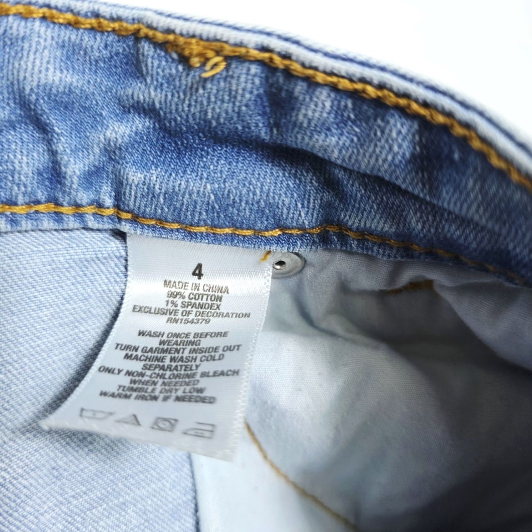 Vintage Womens Aeropostale Midi Blue Jean Shorts Size 4 Distressed Size 27" / US 4 / IT 40 - 4 Thumbnail