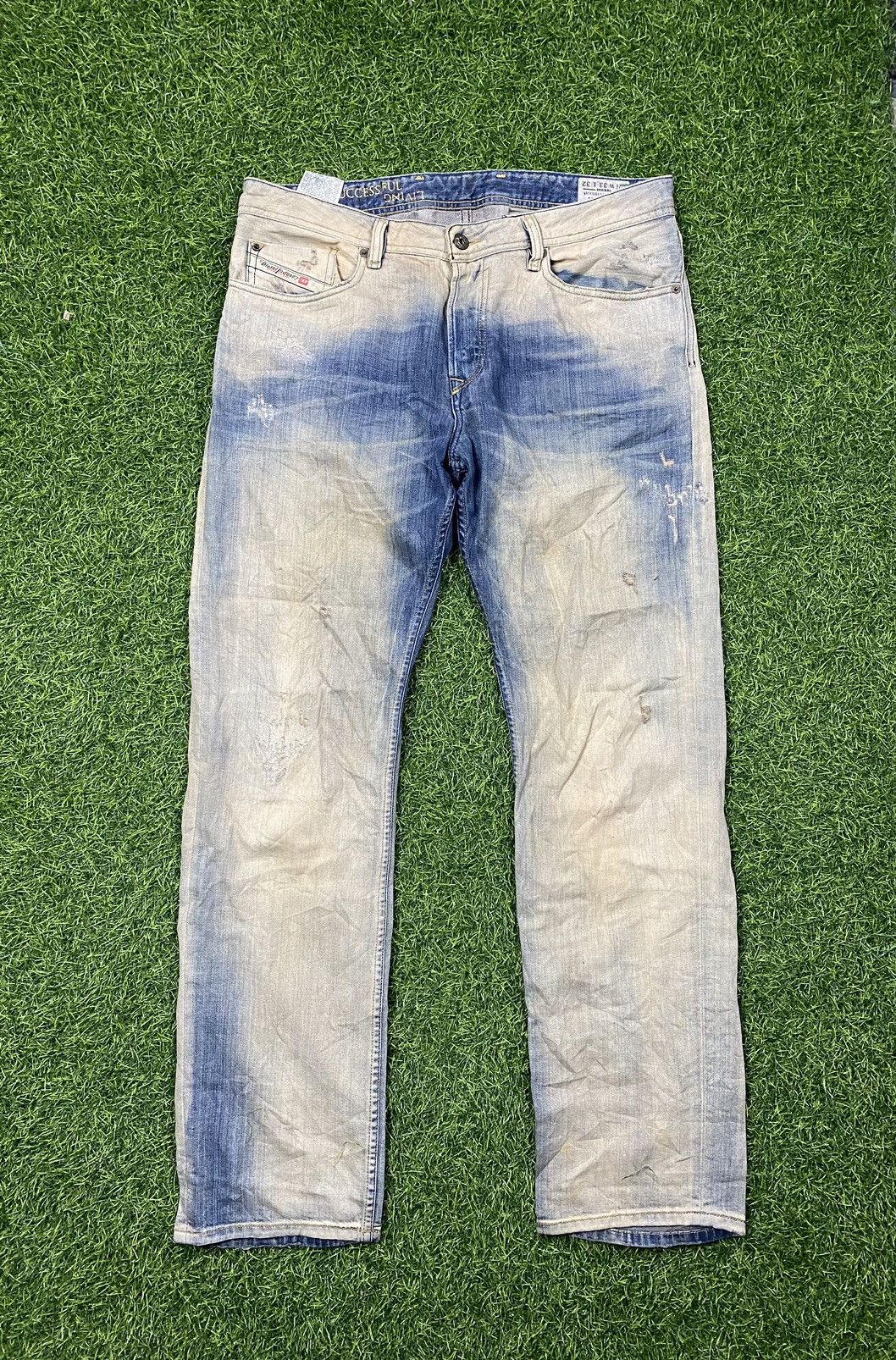 Diesel Vintage Diesel Buster Blue Wash faded distressed Jeans Size US 35 - 1 Thumbnail