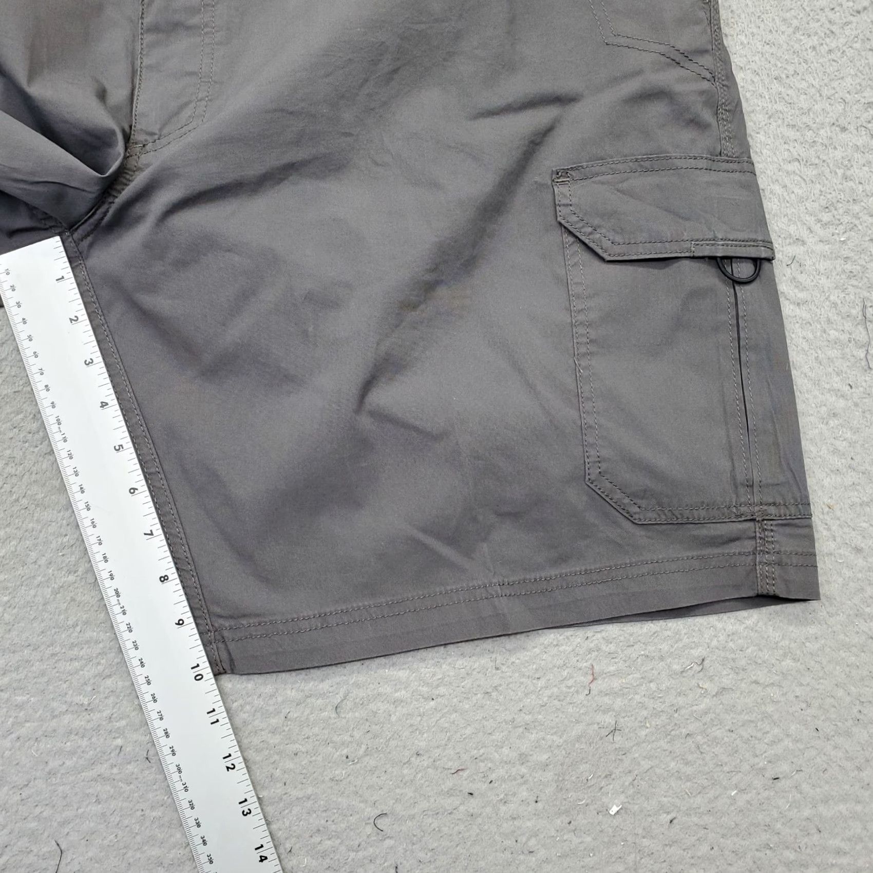 Lee Lee Mens Cargo Shorts 50 Gray Extreme Motion Relaxed Fit Cargo Pocket Cotton Flat Front Waistband 10.25 Inseam Size US 34 / EU 50 - 4 Thumbnail