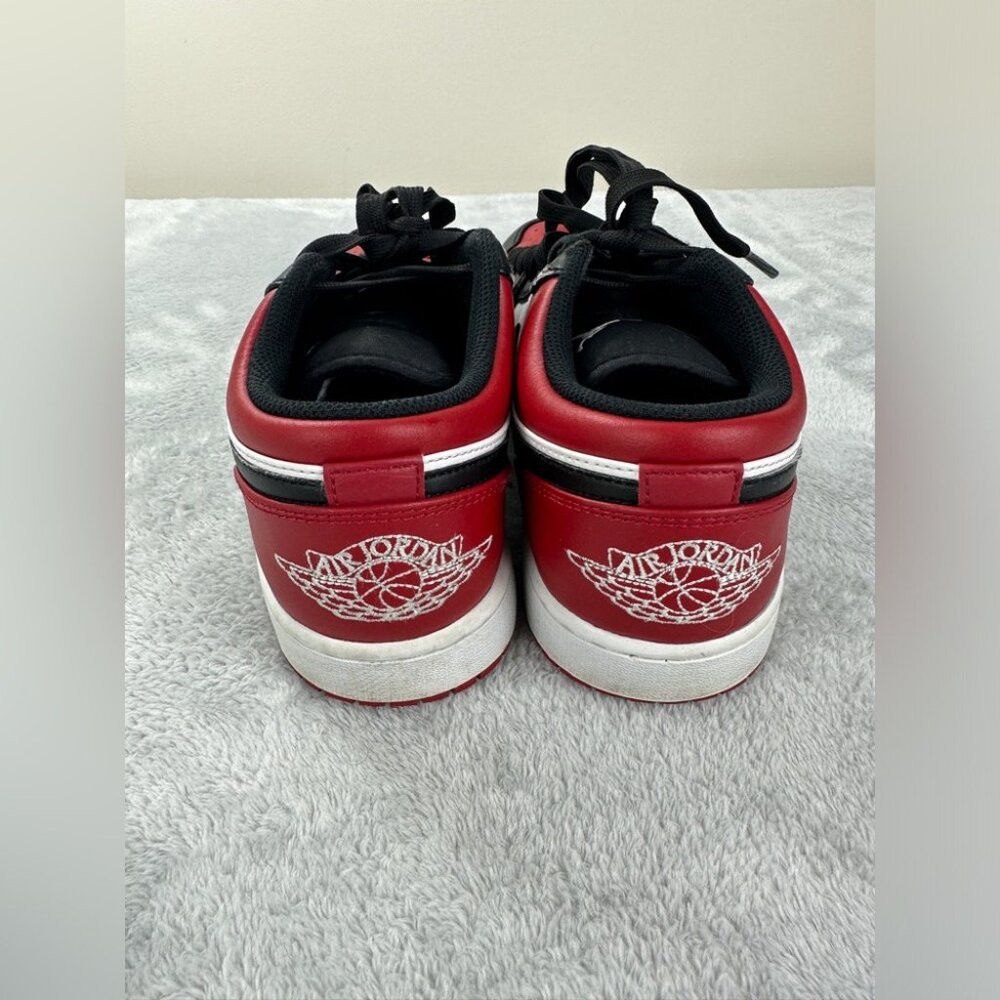 Jordan Brand Nike Air Jordan 1 Low "Bred Toe" men's size 9 US 553558-612 Size US 9 / EU 42 - 4 Thumbnail