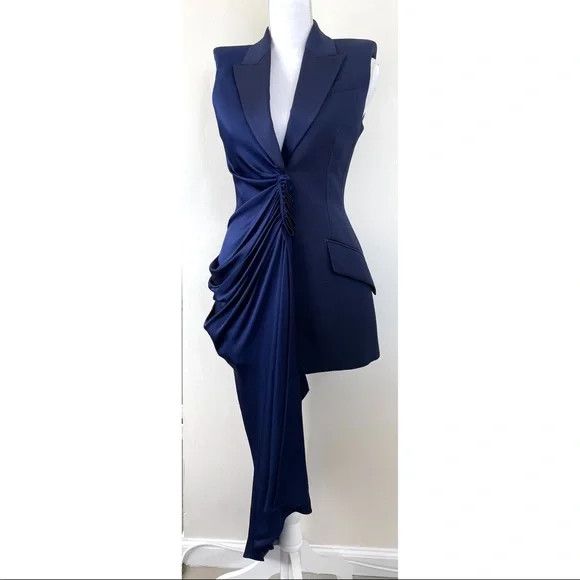 Alexander McQueen o1y0225 Blazer in Navy Blue Size XS / US 0-2 / IT 36-38 - 1 Thumbnail