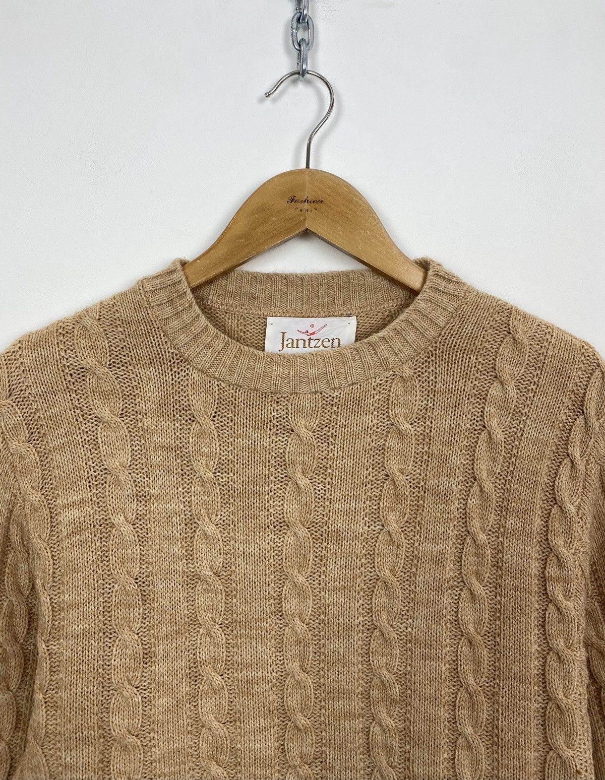 Jantzen Jantzen Cable Knit Round Neck Jumper Sweater Size M Beige Size US M / EU 48-50 / 2 - 2 Thumbnail