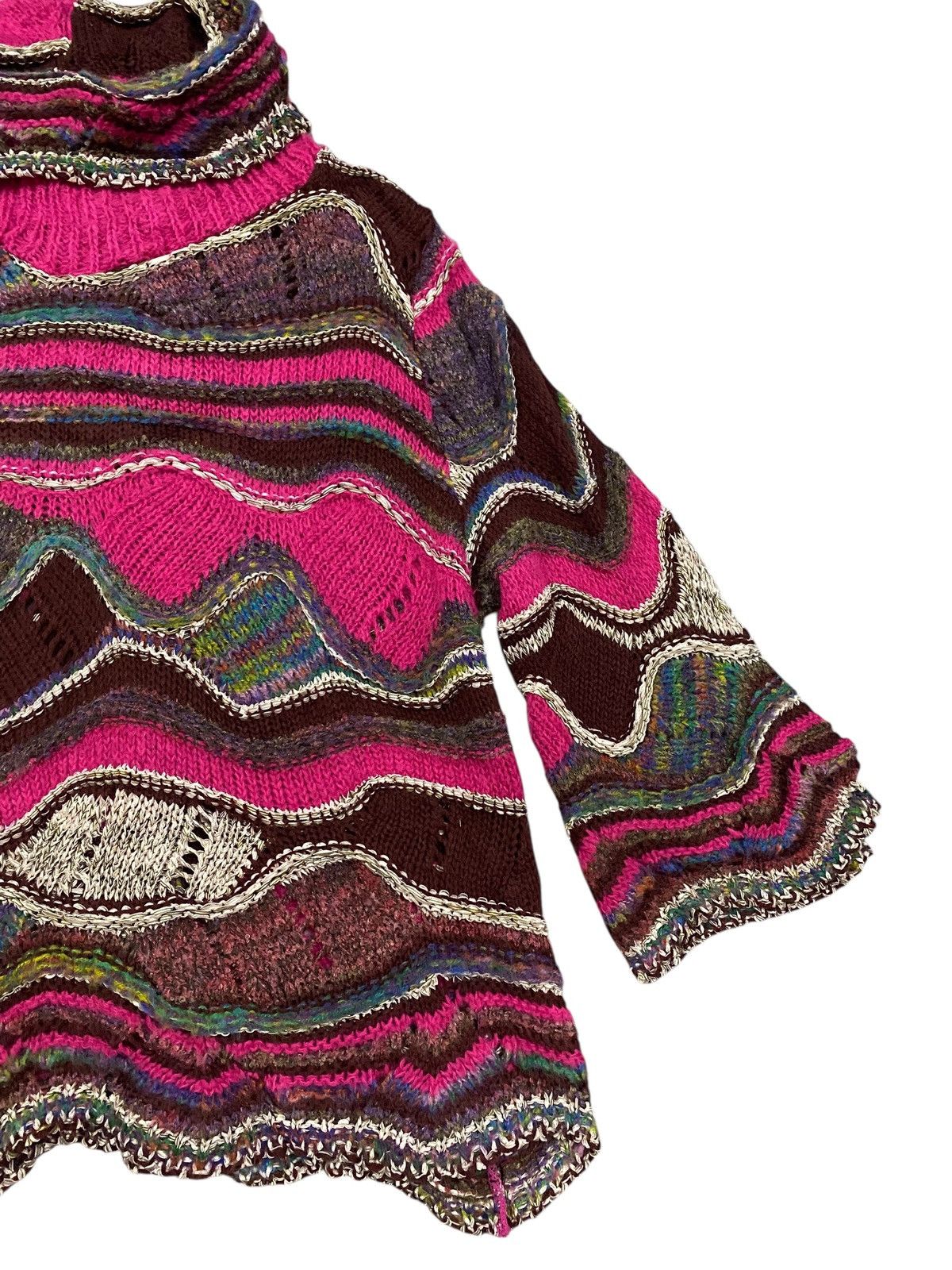 Japanese Brand Vintage Japanese Pink Wavy Knit Turtleneck Fairy Grunge Size US M / EU 48-50 / 2 - 5 Thumbnail
