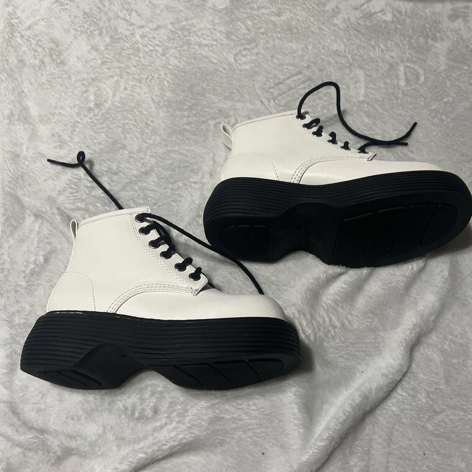 Designer Delia’s Womens 5 White Lace Up Combat Boots Dolls Kill Shoes Size US 5 / IT 35 - 5 Thumbnail