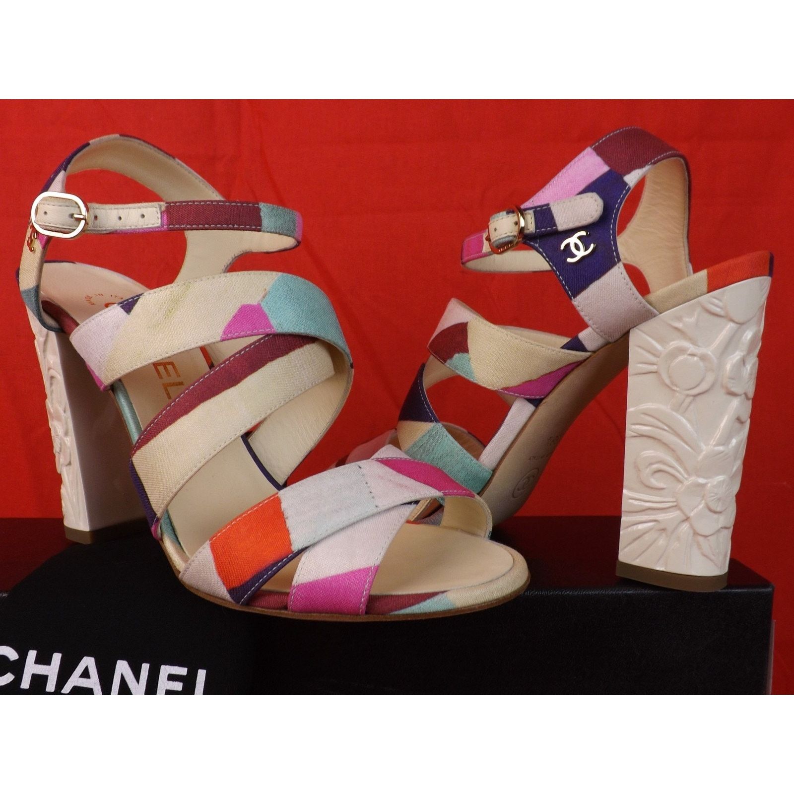 Chanel CHANEL MULTICOLOR CANVAS CC LOGO FLOWERS SANDALS PUMPS 38 Size US 8 / IT 38 - 9 Thumbnail