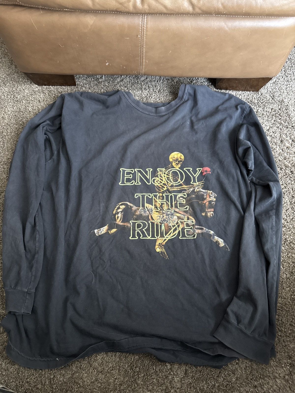 Travis Scott Astroworld Long Sleeve Tee Size US XL / EU 56 / 4 - 2 Thumbnail