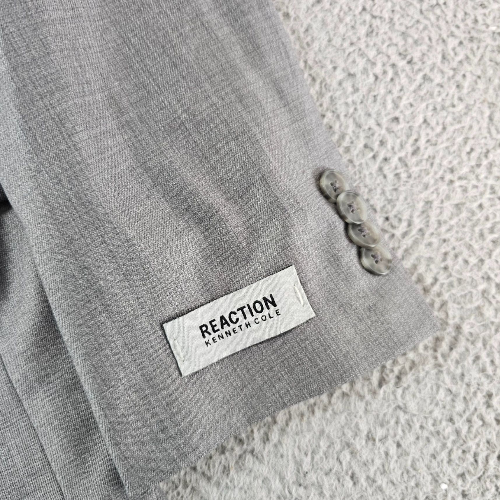Kenneth Cole KENNETH COLE REACTION Blazer Mens 36R Suit Separate Med Gray 2 Button Jacket Style Notch Dress Coat All Seasons Regular Fit Size 36R - 3 Thumbnail