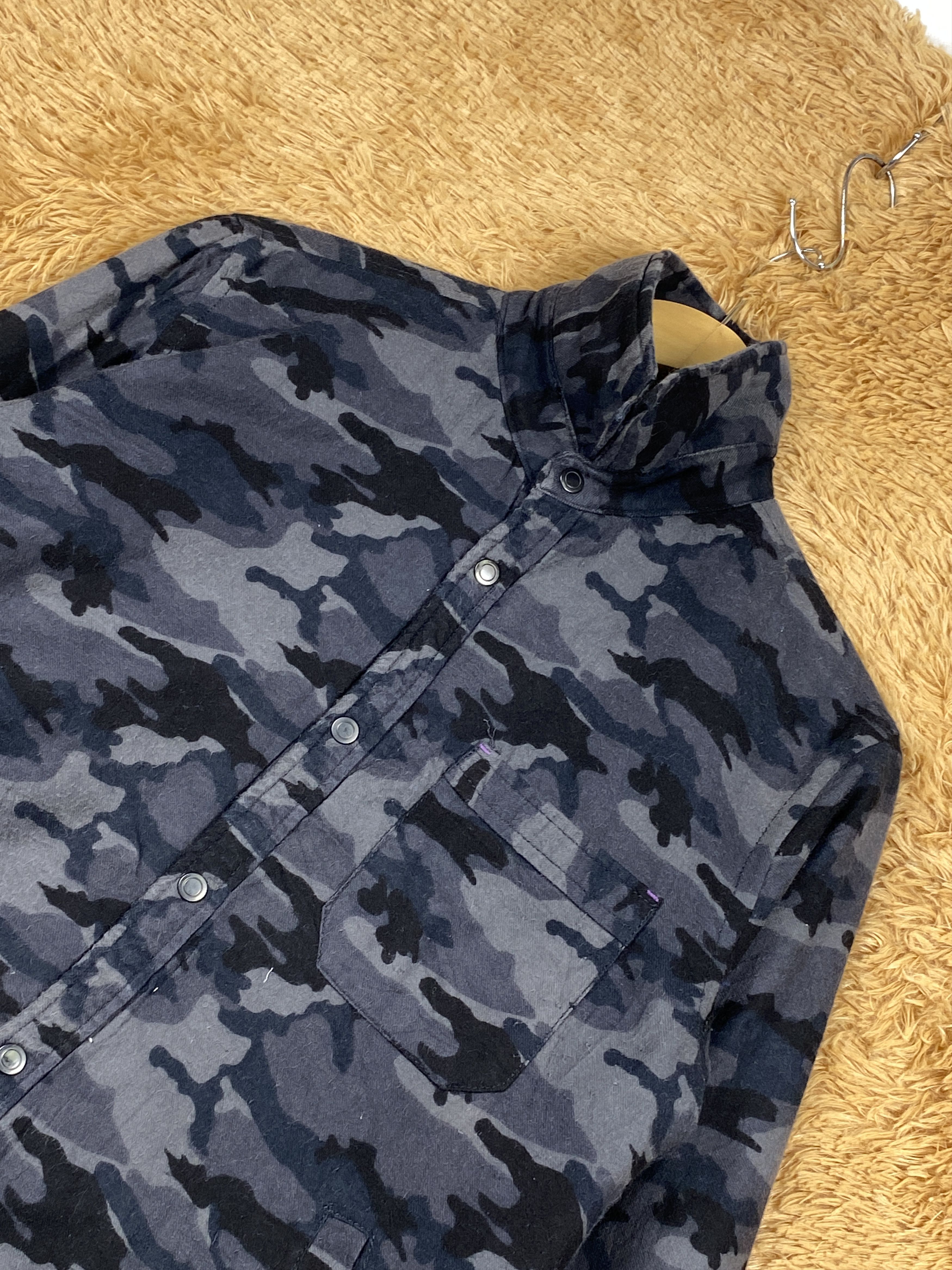 Japanese Brand Vintage Japanese Brand Camouflage Jacket Military Size US S / EU 44-46 / 1 - 2 Thumbnail