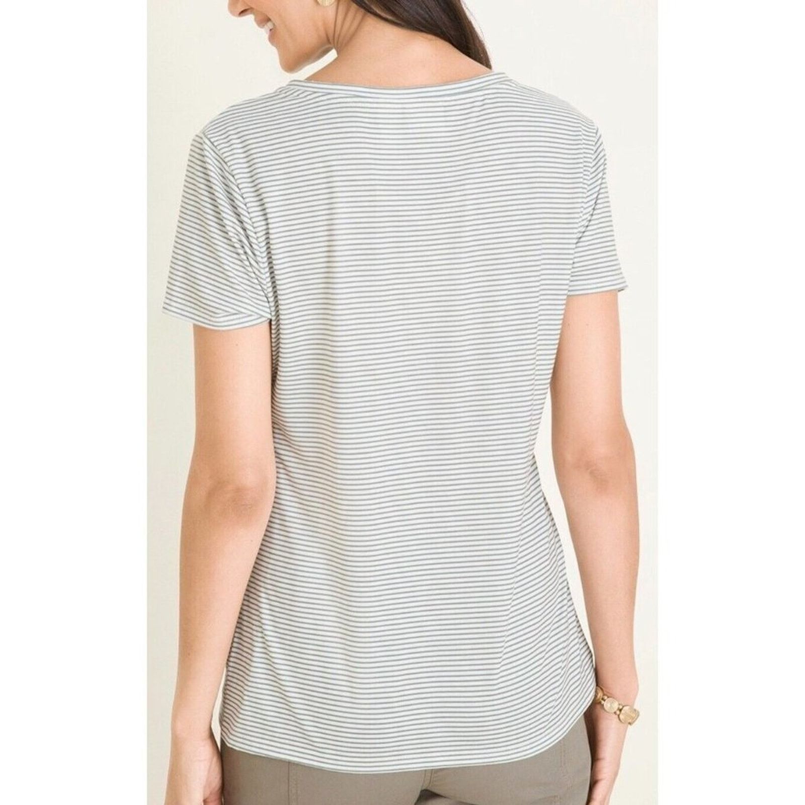 Chicos Chicos Zenergy Wild At Heart Stripe Leopard V Neck Tee 1 Size M / US 6-8 / IT 42-44 - 9 Thumbnail