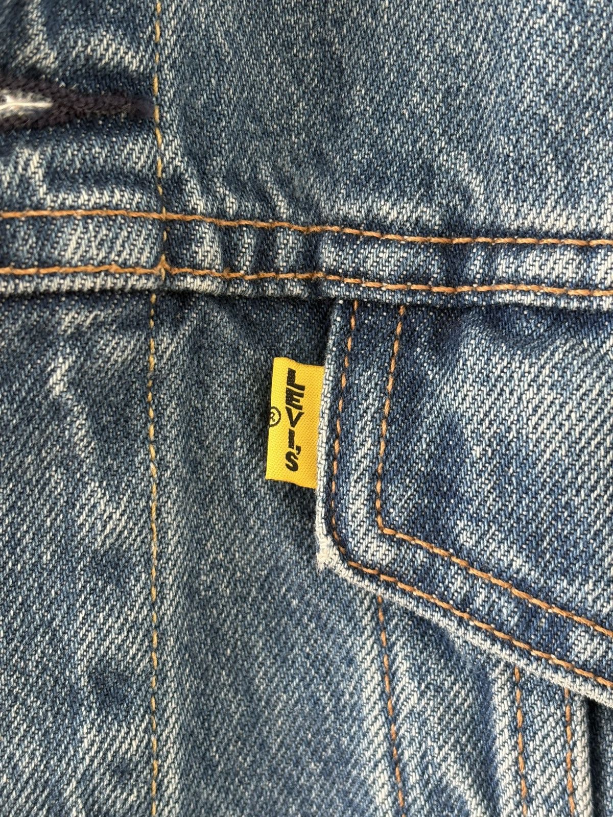 Levi's Surfing Snoopy denim jacket Size US M / EU 48-50 / 2 - 4 Thumbnail