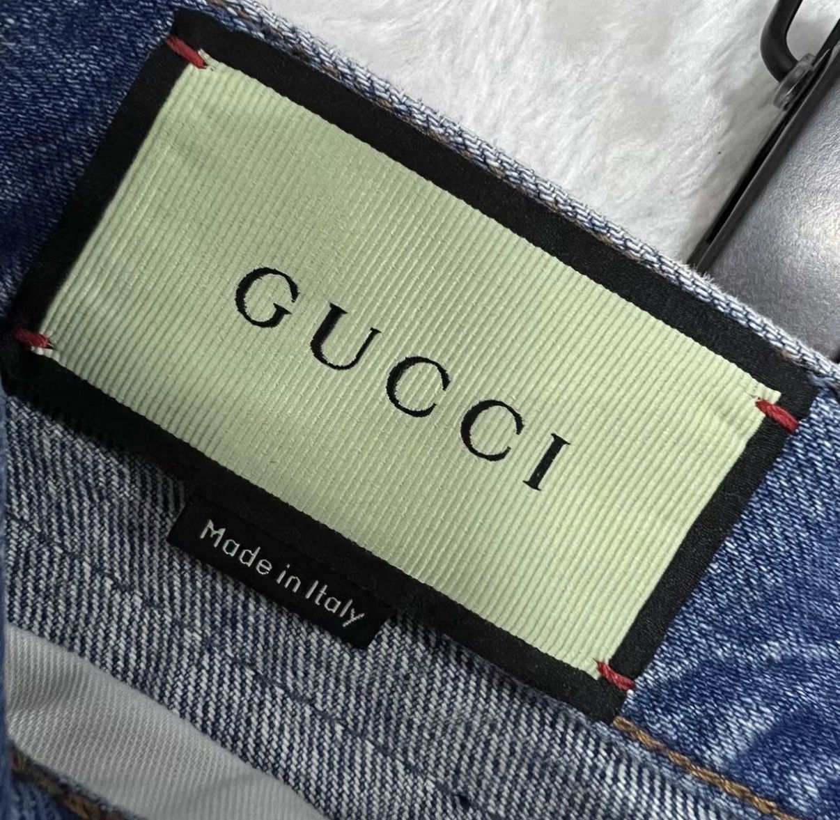 Gucci Gucci Apple Letter Embroidered Logo Shorts J41 Size 24" / US 00 / IT 34 - 5 Thumbnail