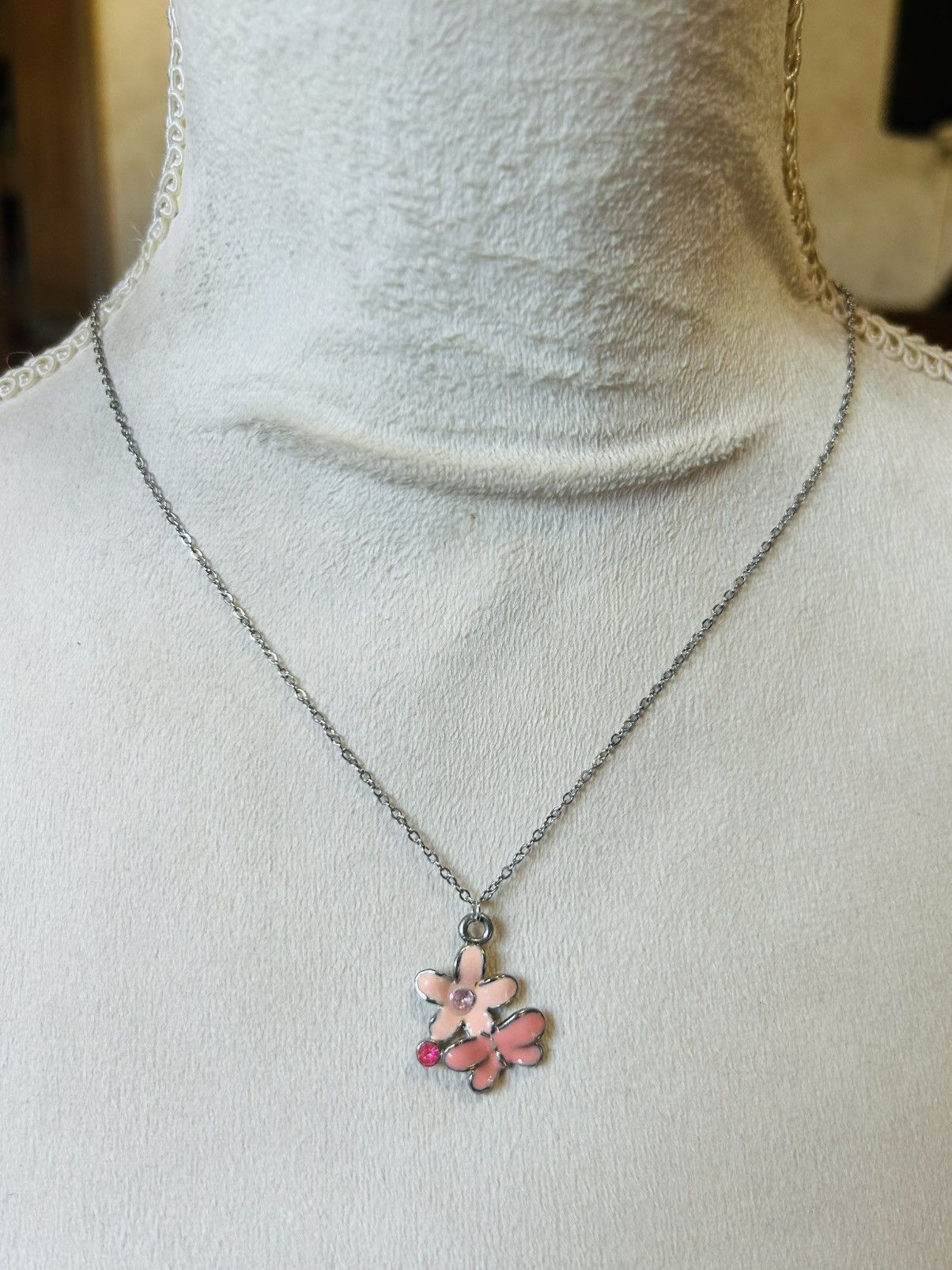 Handmade Handcrafted vintage enamel floral butterfly stone necklace Size ONE SIZE - 2 Thumbnail