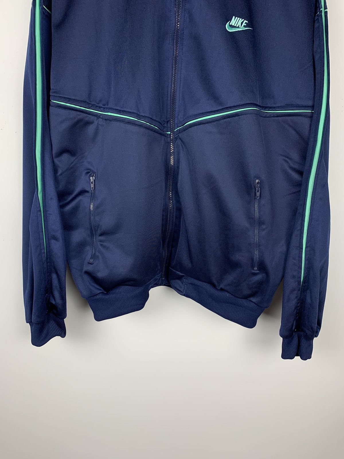 Nike Vintage 90’s Nike Retro Nylon Track Jacket Full Zip Swoosh Size US L / EU 52-54 / 3 - 3 Thumbnail