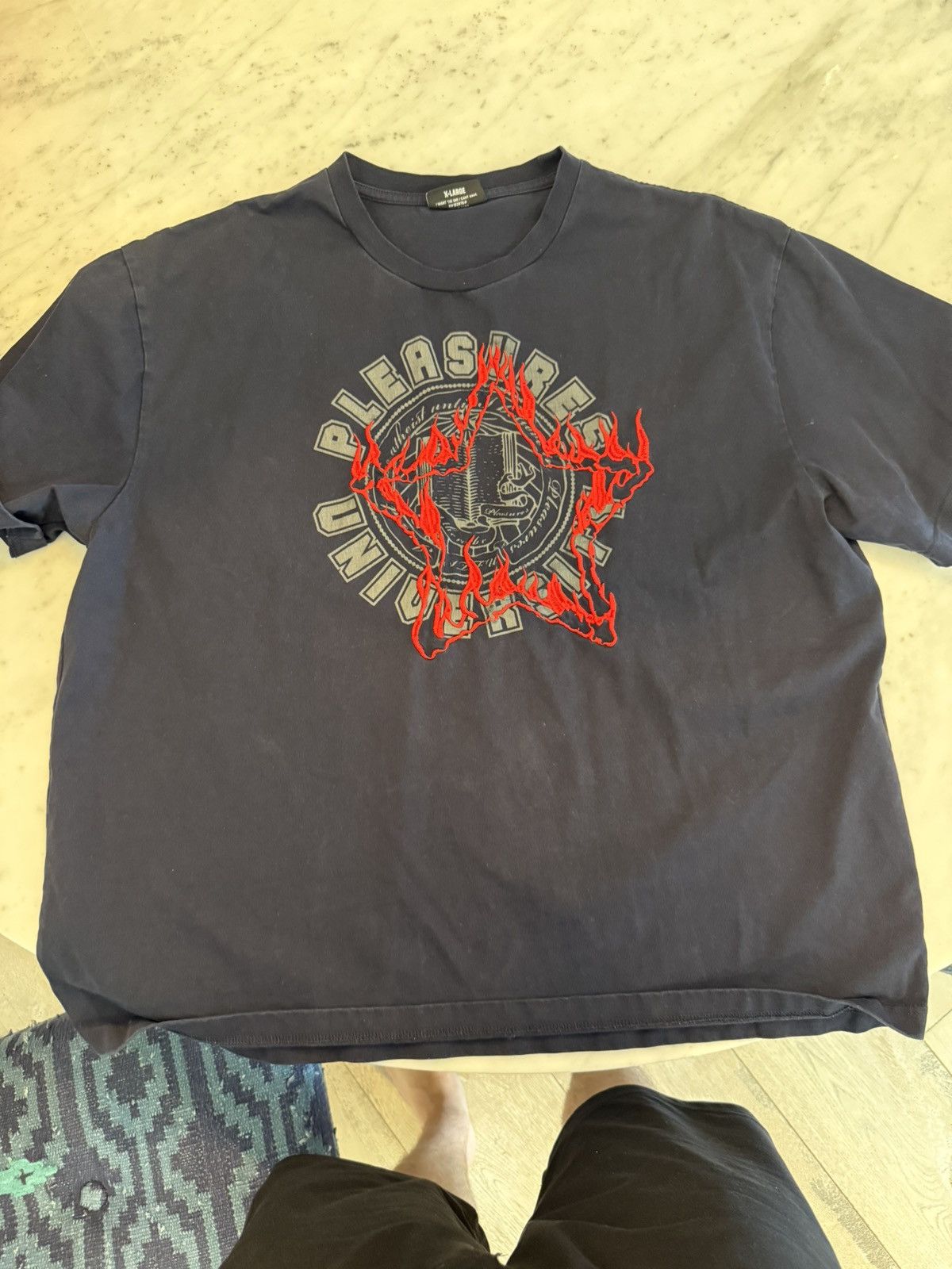 Pleasures Pleasures tee Size US XL / EU 56 / 4 - 1 Thumbnail