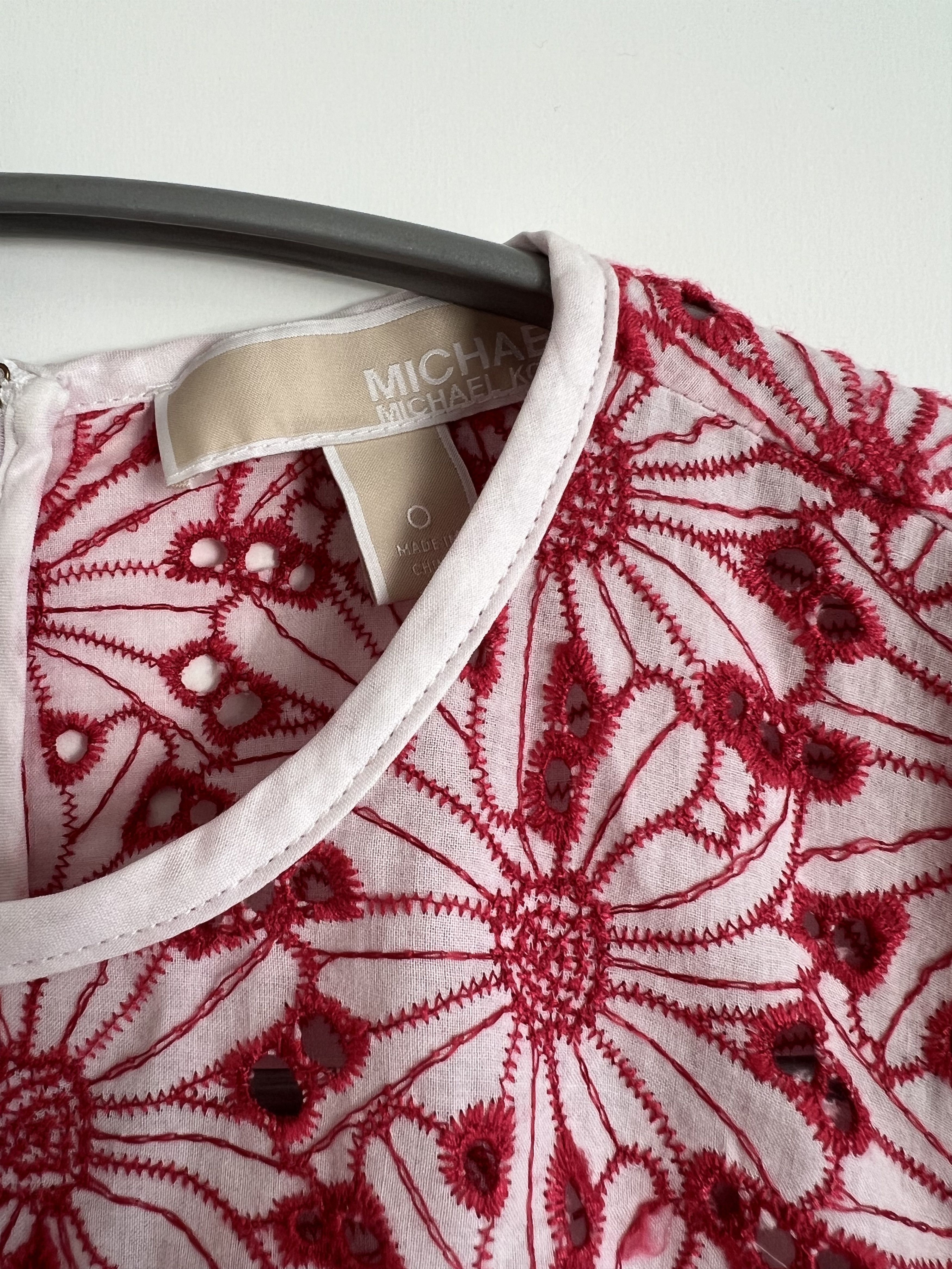 Michael Kors Michael Kors Luxury Floral Lace Peplum Top Size 0 Size XS / US 0-2 / IT 36-38 - 2 Thumbnail