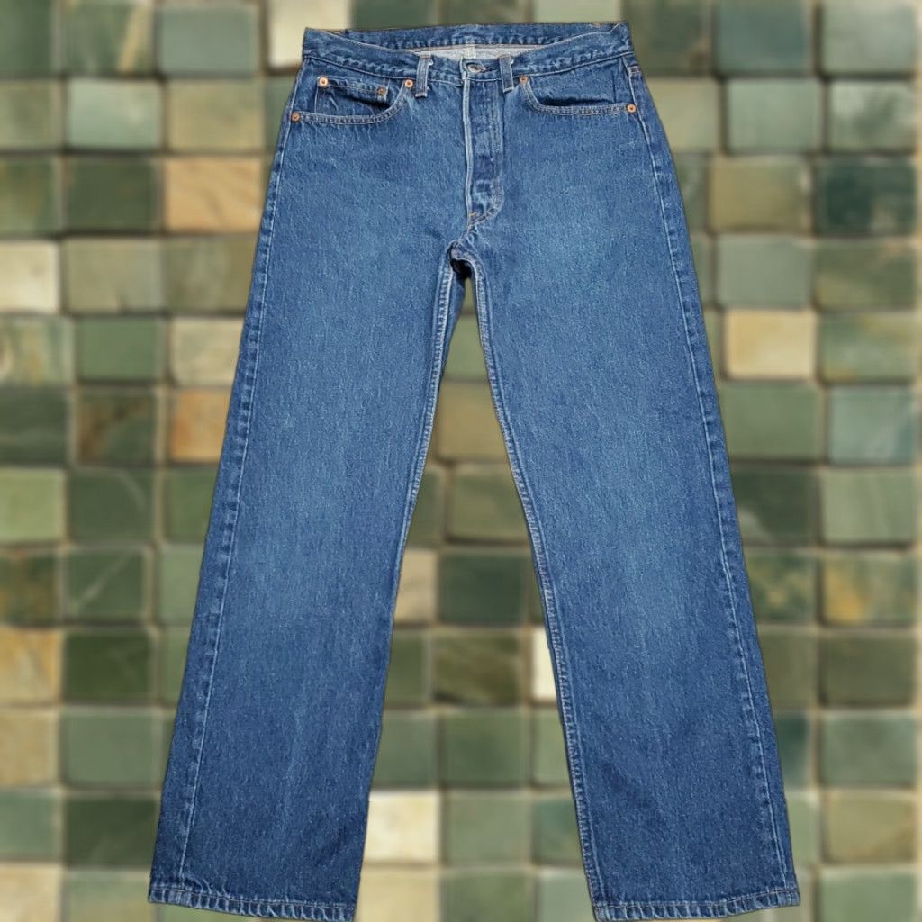 Denime VTG Levis Jeans Men 501 Denim Straight Leg Blue 33x32 Comfort Button Fly Zip Regular 80s 90s USA USA Mens Size US 33 - 1 Thumbnail