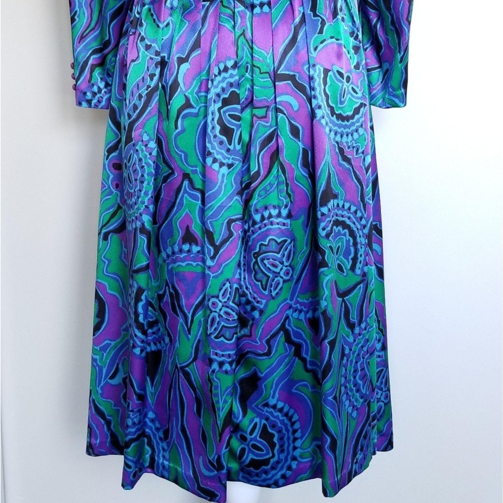 Vintage Vintage 80s silky dress blue & green paisley Size S / US 4 / IT 40 - 6 Thumbnail