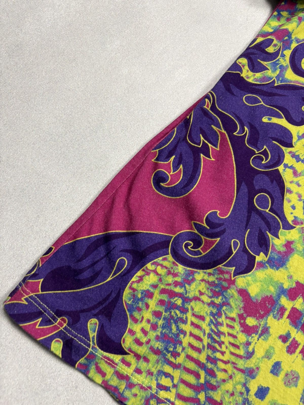 Versace Versace Jeans Couture All-Over Baroque Psychedelic T-Shirt M Size M / US 6-8 / IT 42-44 - 7 Thumbnail