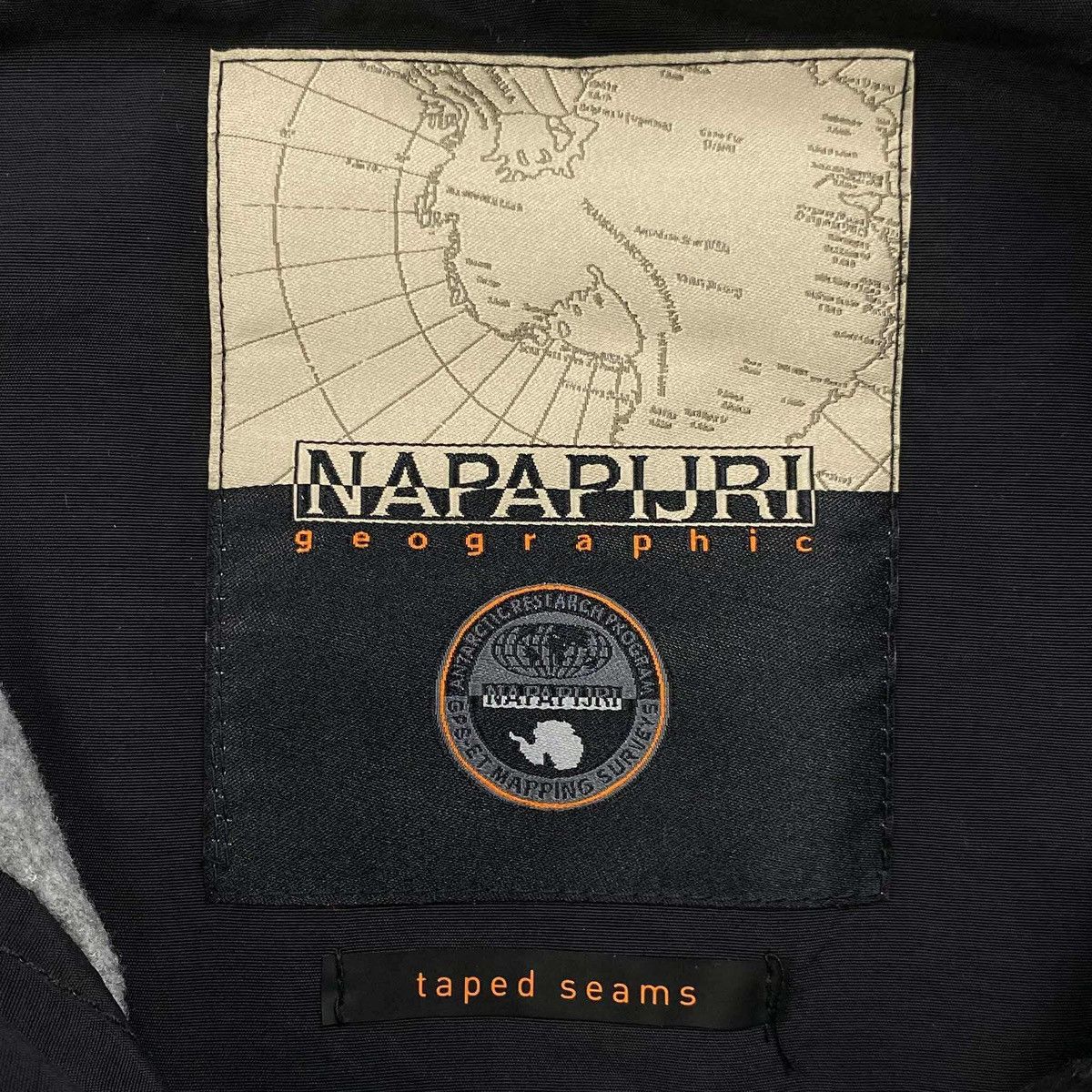 Napapijri Geographic Black Winter Jacket Size US S / EU 44-46 / 1 - 9 Thumbnail