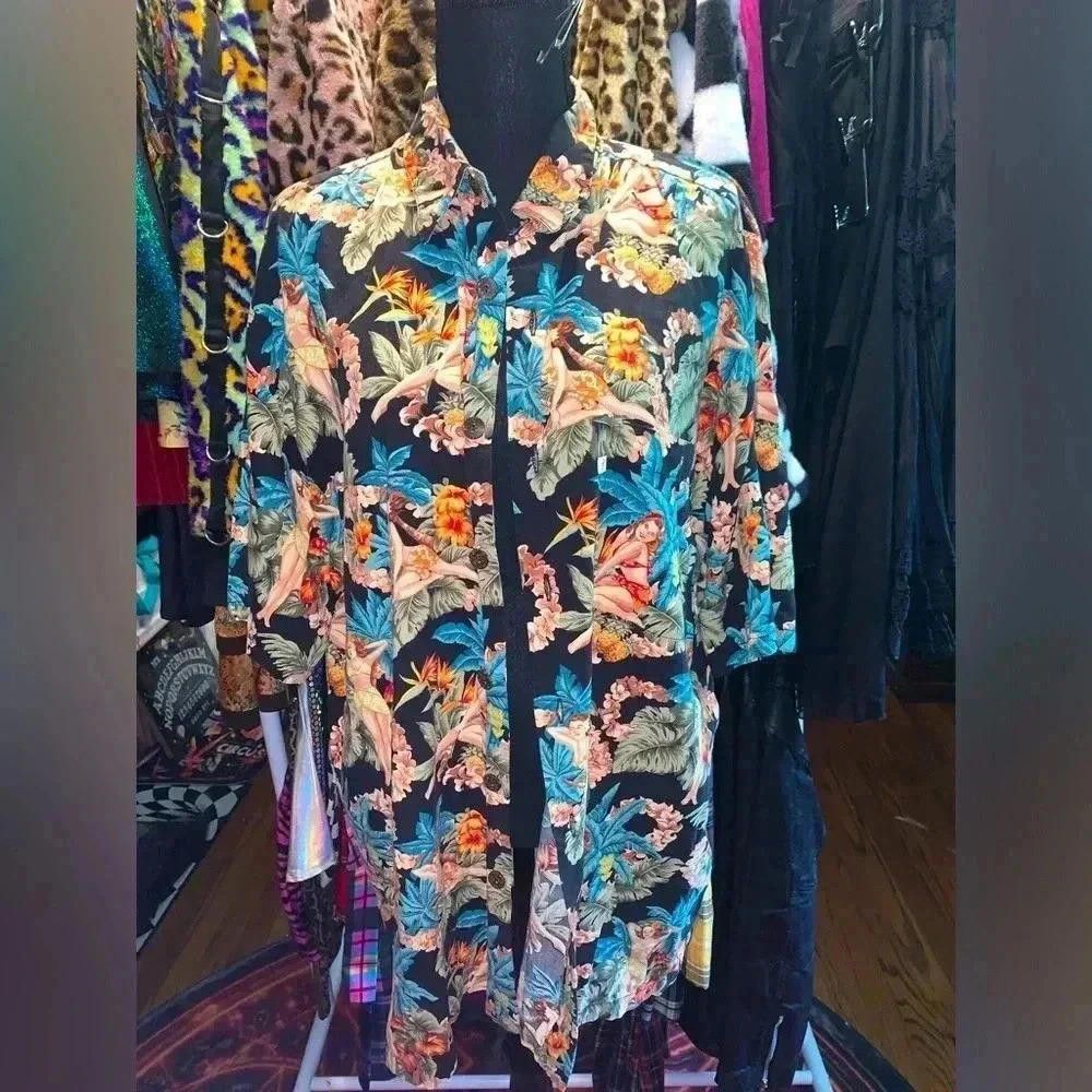 Designer Vintage men’s Absolutor Hawaiian Aloha pinup girl hula shirt Size US L / EU 52-54 / 3 - 1 Thumbnail