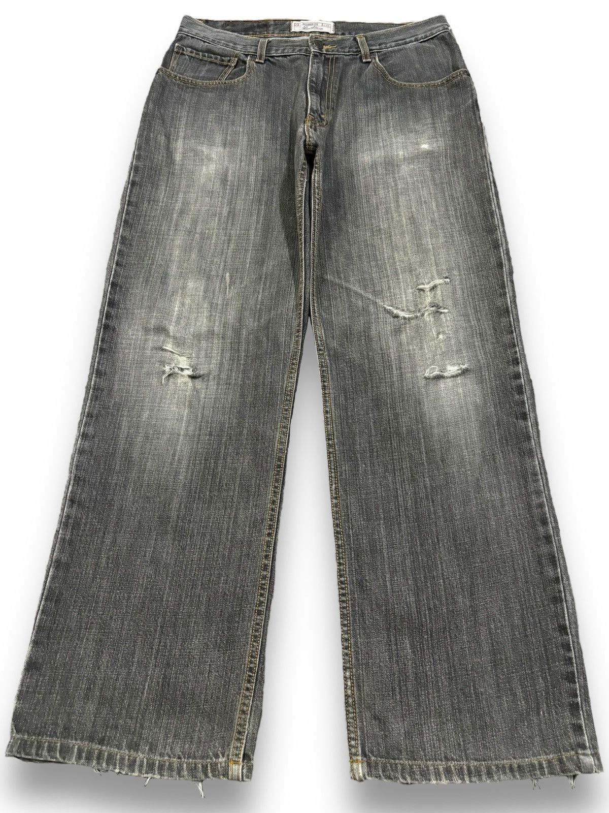 Levi's Vintage Levis Strauss Signature Faded Loose Distressed Jeans Size US 32 / EU 48 - 1 Thumbnail