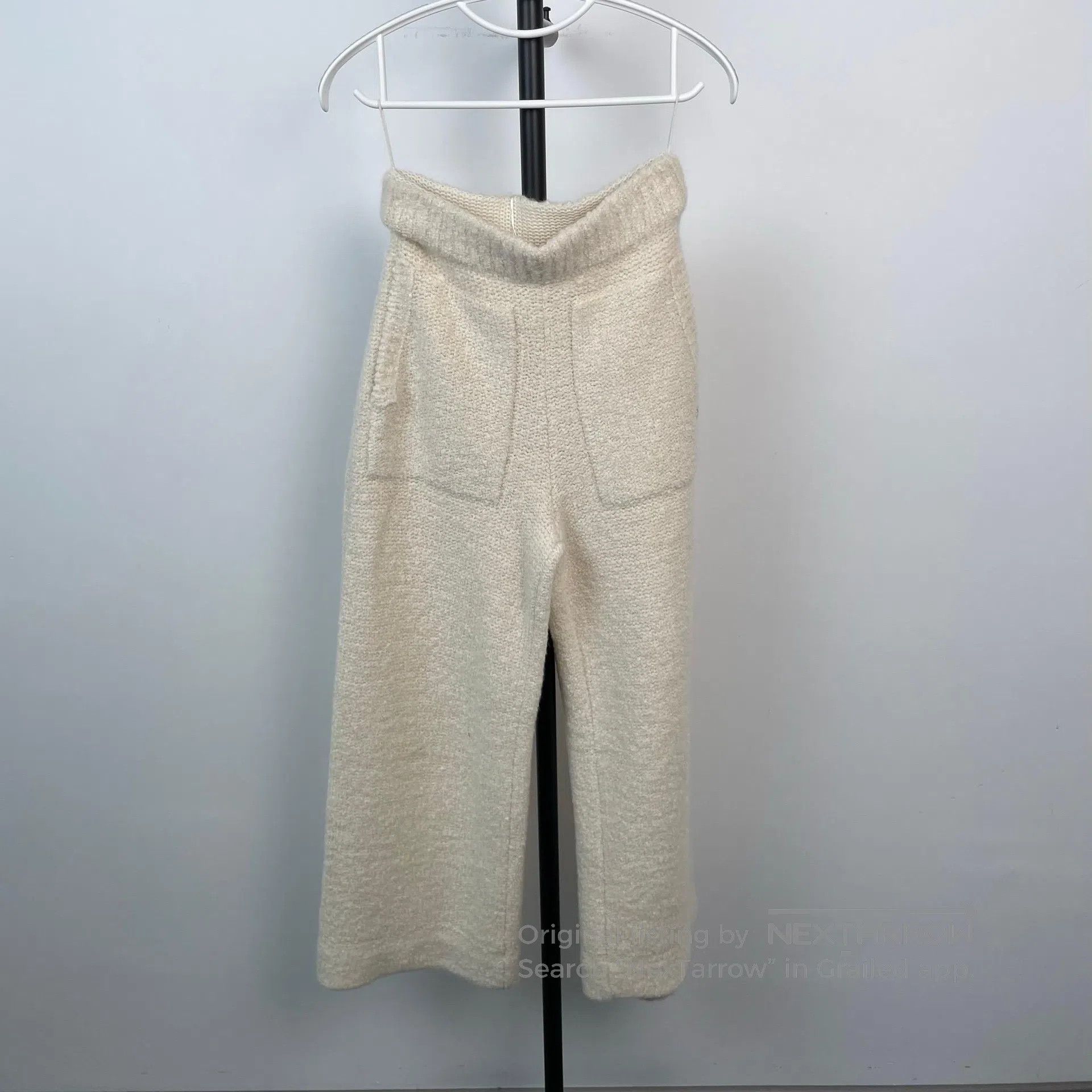 Chanel Chanel White ruffle sleeve cashmere cardigan jacket and pa Size XXS / US 00 / IT 34 - 3 Thumbnail