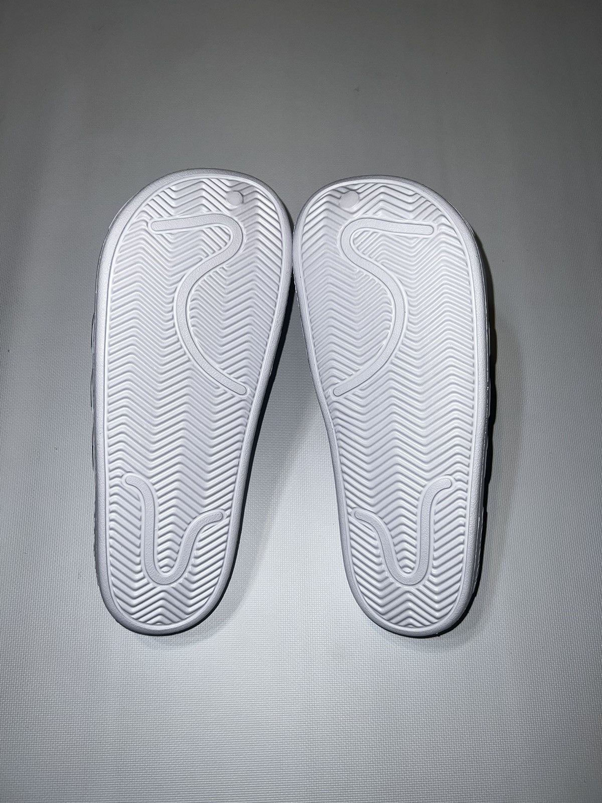 Adidas Adilette Clog Size US 13 / EU 46 - 3 Thumbnail