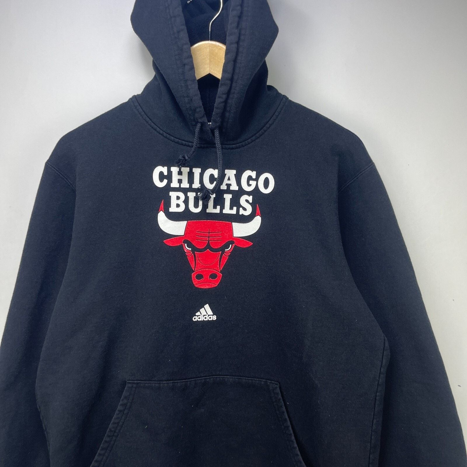 Adidas × Vintage Vintage Y2K Chicago Bulls Hoodie Large NBA Size US L / EU 52-54 / 3 - 2 Thumbnail