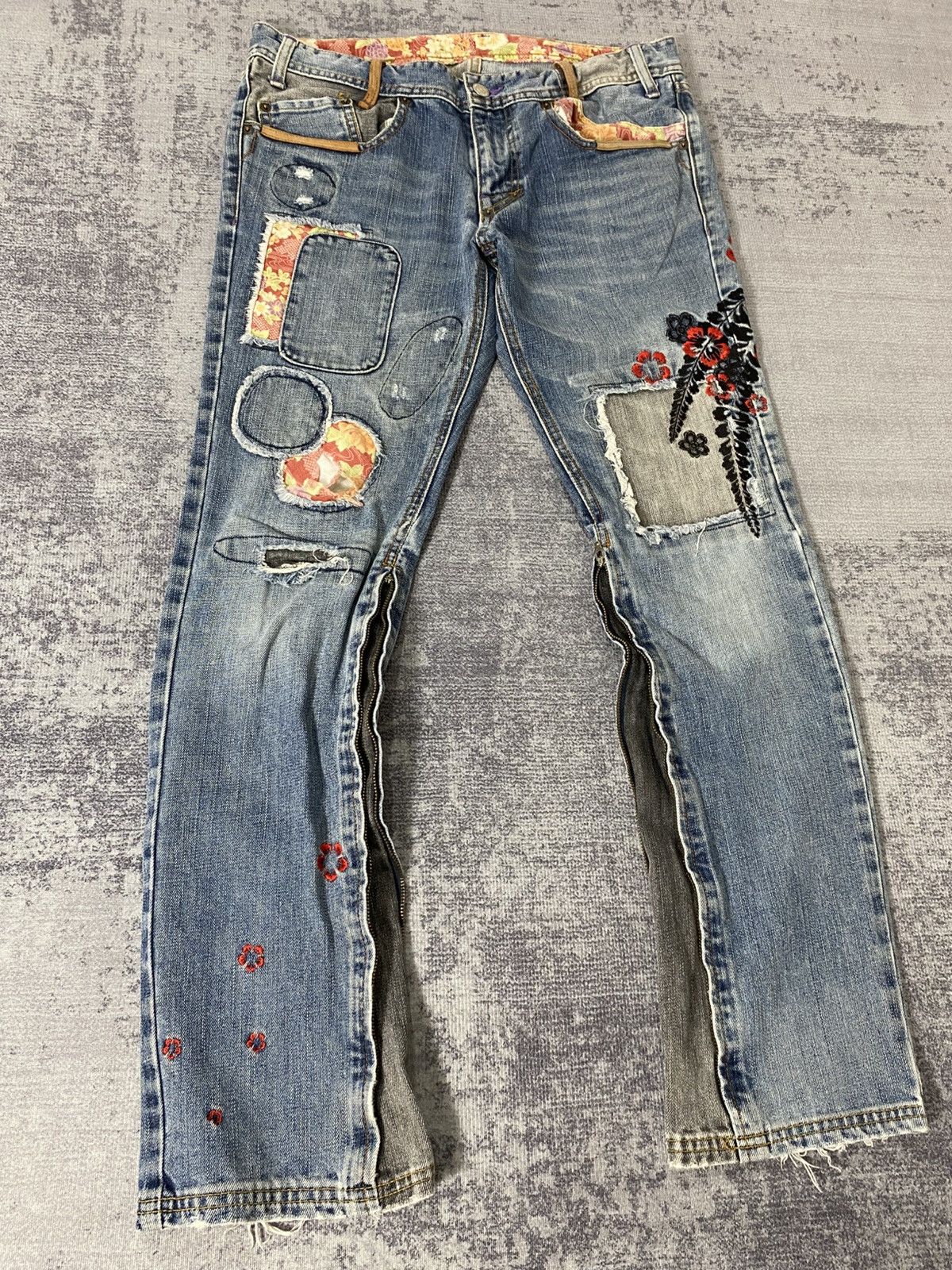 Le Grande Bleu (L.G.B.) takeo kikuchi patchwork jeans flared embroidery y2k Size US 32 / EU 48 - 5 Thumbnail