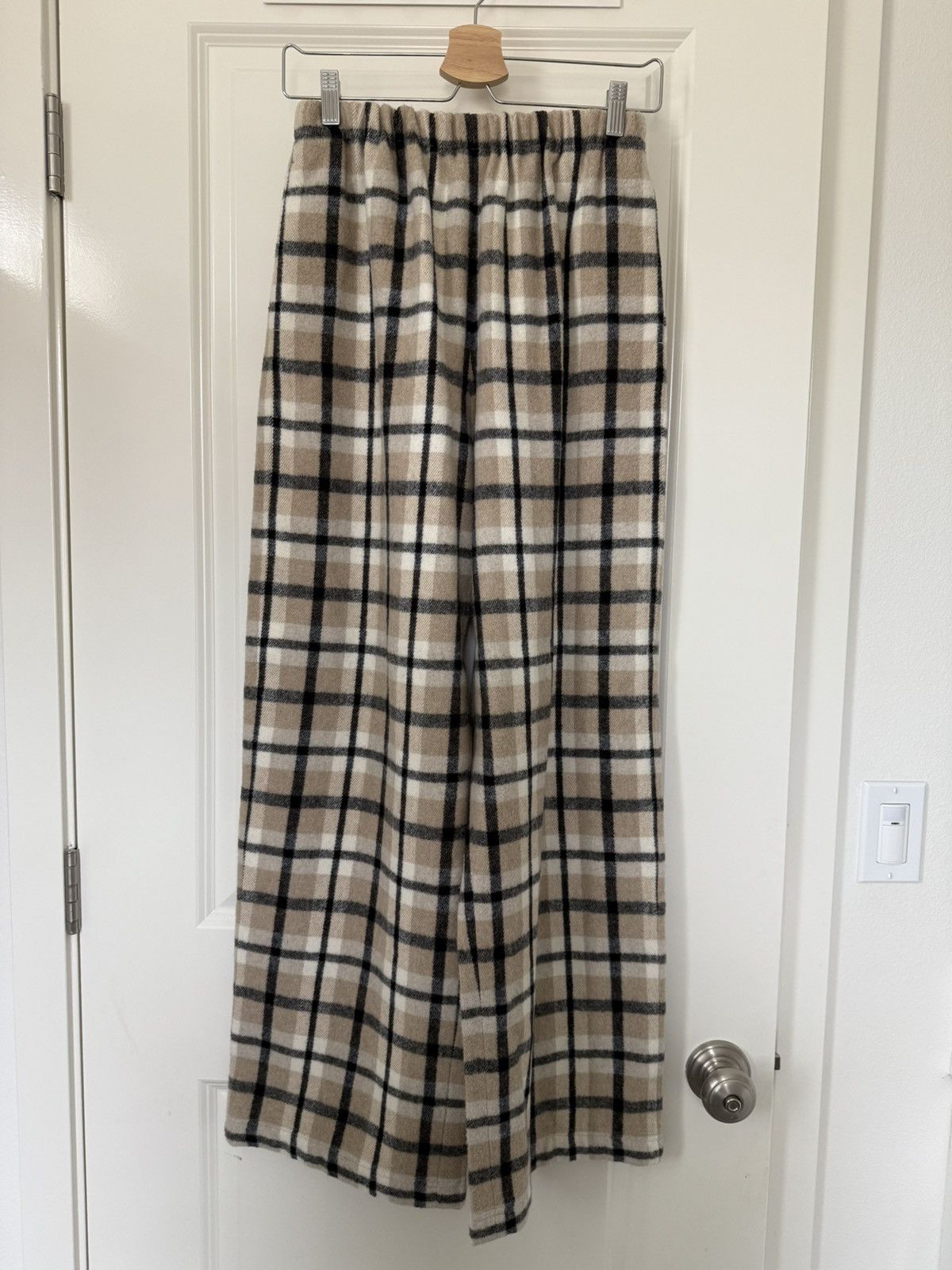 Balenciaga Balenciaga Plaid Wool Sweat Pants Size US 28 / EU 44 - 1 Thumbnail