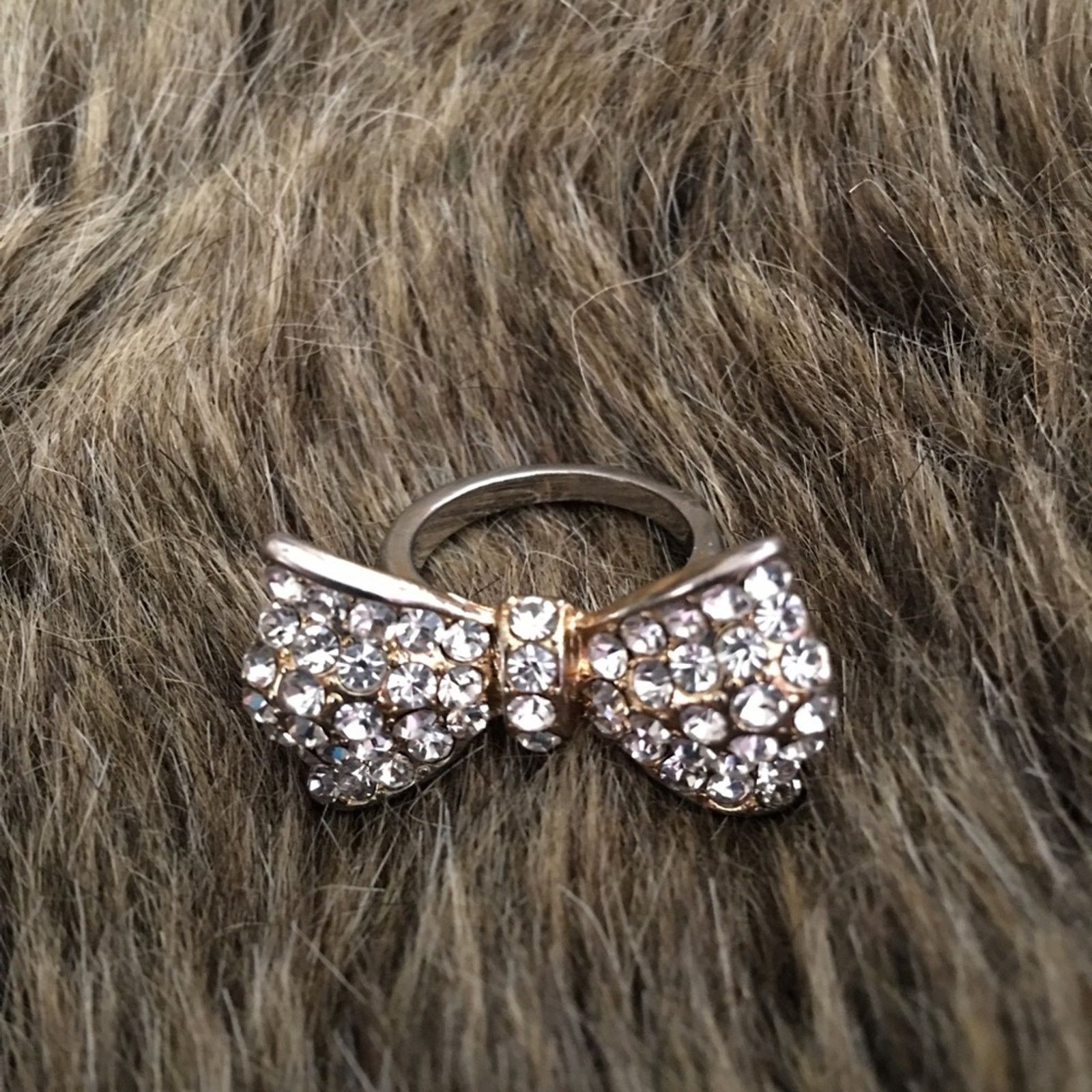 Vintage Vintage rhinestone bow ring size 6 Size ONE SIZE - 4 Thumbnail