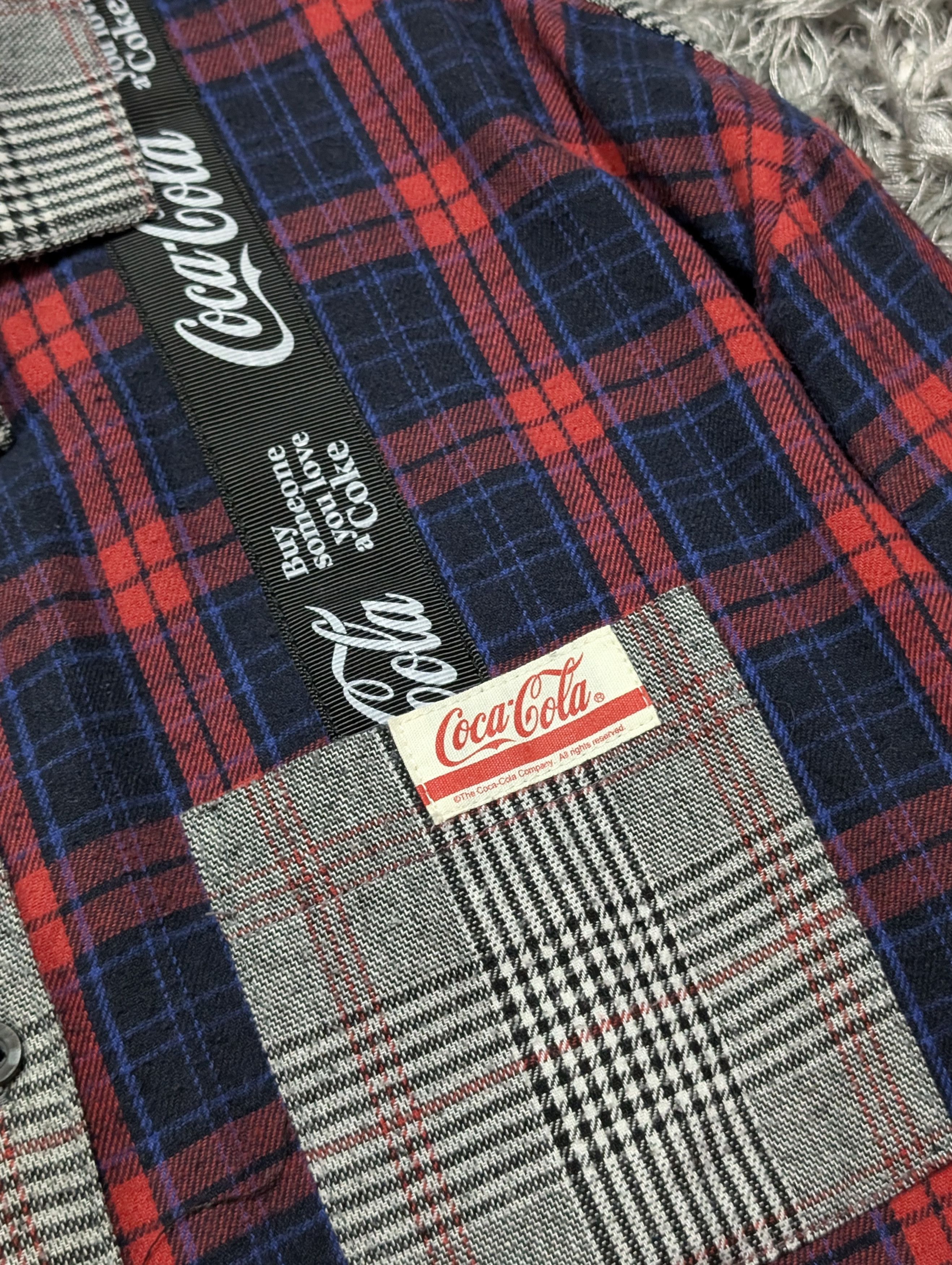 Coca Cola Vintage Pinklatte x Coca Cola Reconstruct Patchwork Shirt Size XS / US 0-2 / IT 36-38 - 5 Thumbnail