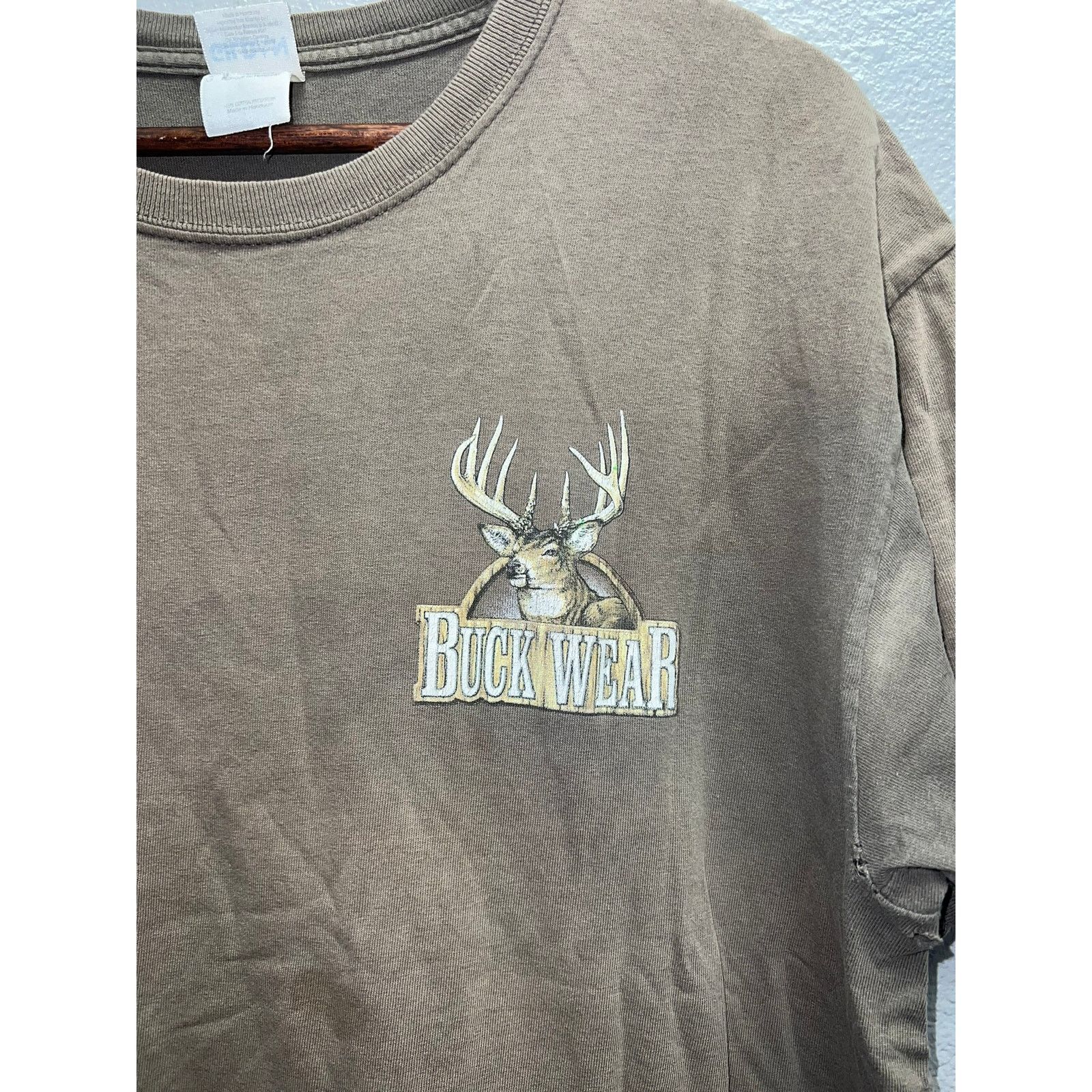 Gildan Vintage Buck Wear Shirt Hunting Animals Hunt Tee Large WORN Size US L / EU 52-54 / 3 - 3 Thumbnail