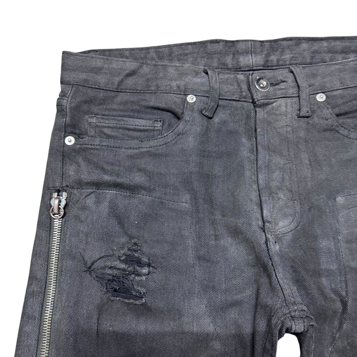 Japanese Brand SAMPLE Mr Completely Coated Jeans Distressed Size US 32 / EU 48 - 4 Thumbnail
