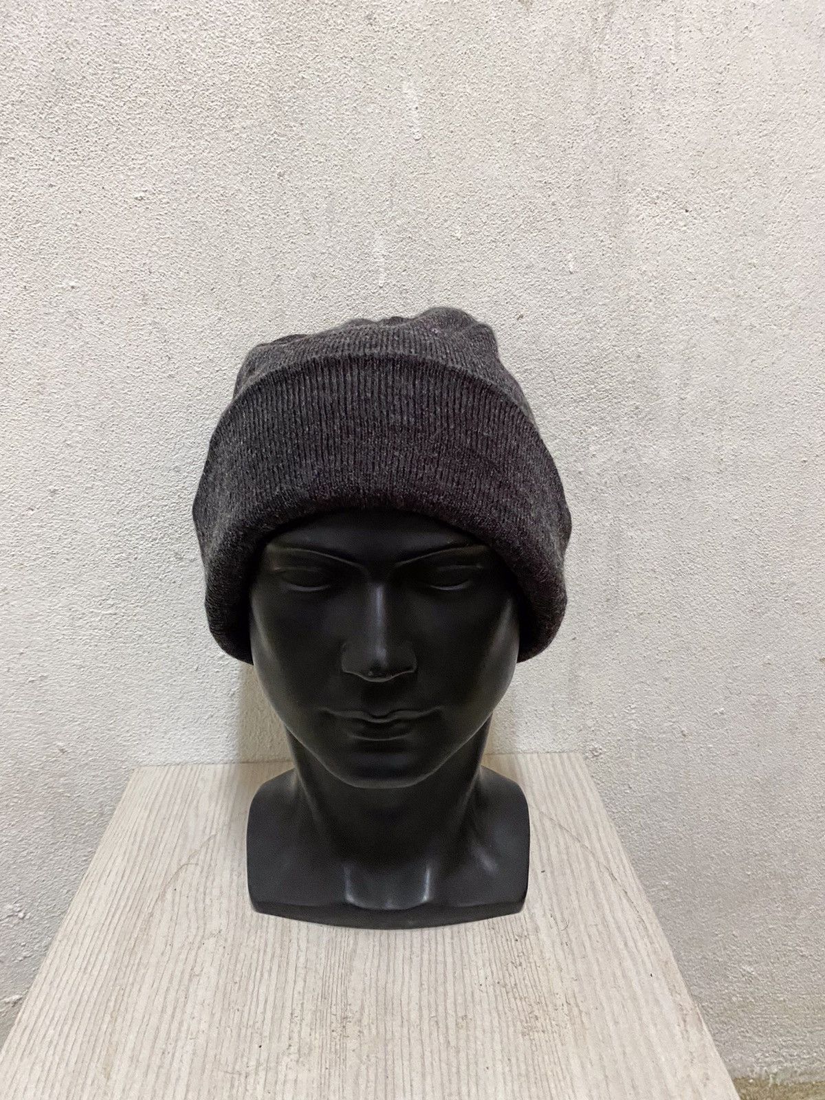 Japanese Brand × Uniqlo Japanese Brand Uniqlo Plain Beanie Hat Size ONE SIZE - 2 Thumbnail