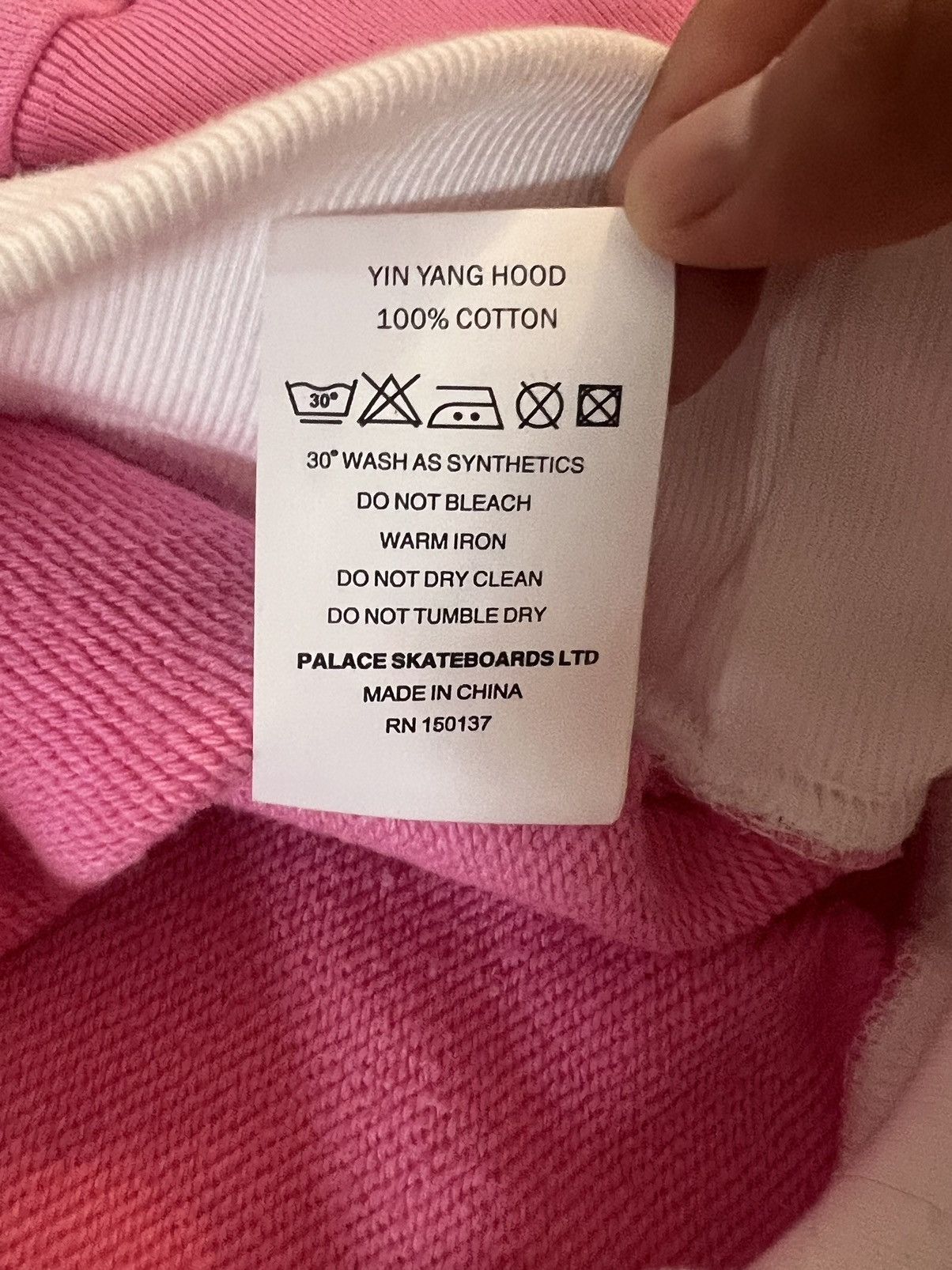 Palace Palace Ying Yang Hoodie Pink/White sz XL Size US XL / EU 56 / 4 - 9 Thumbnail