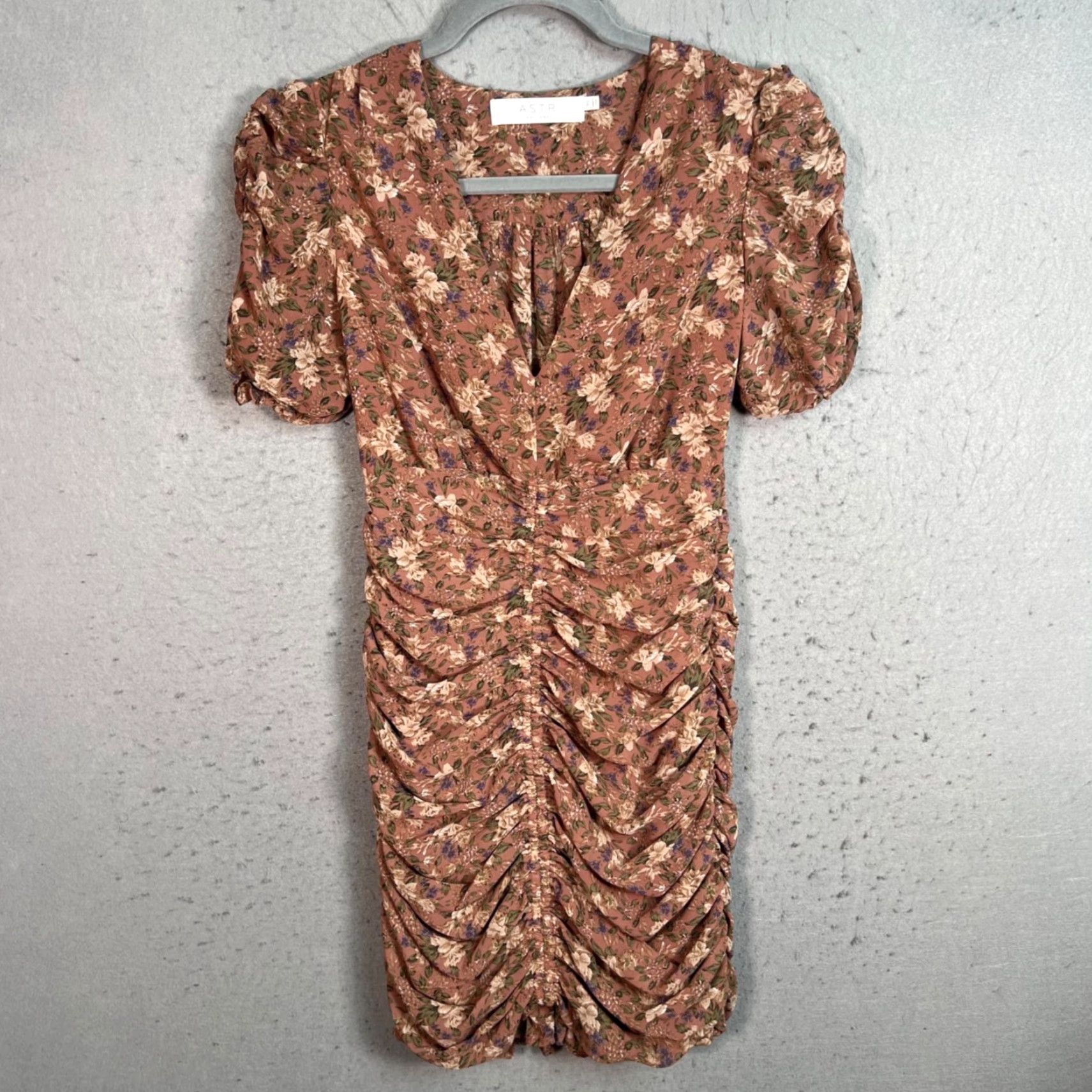 ASTR The Label VINTAGE ASTR The Label Womens XS Floral Ruched Puff Sleeve Dress Polyester Size XS / US 0-2 / IT 36-38 - 2 Thumbnail