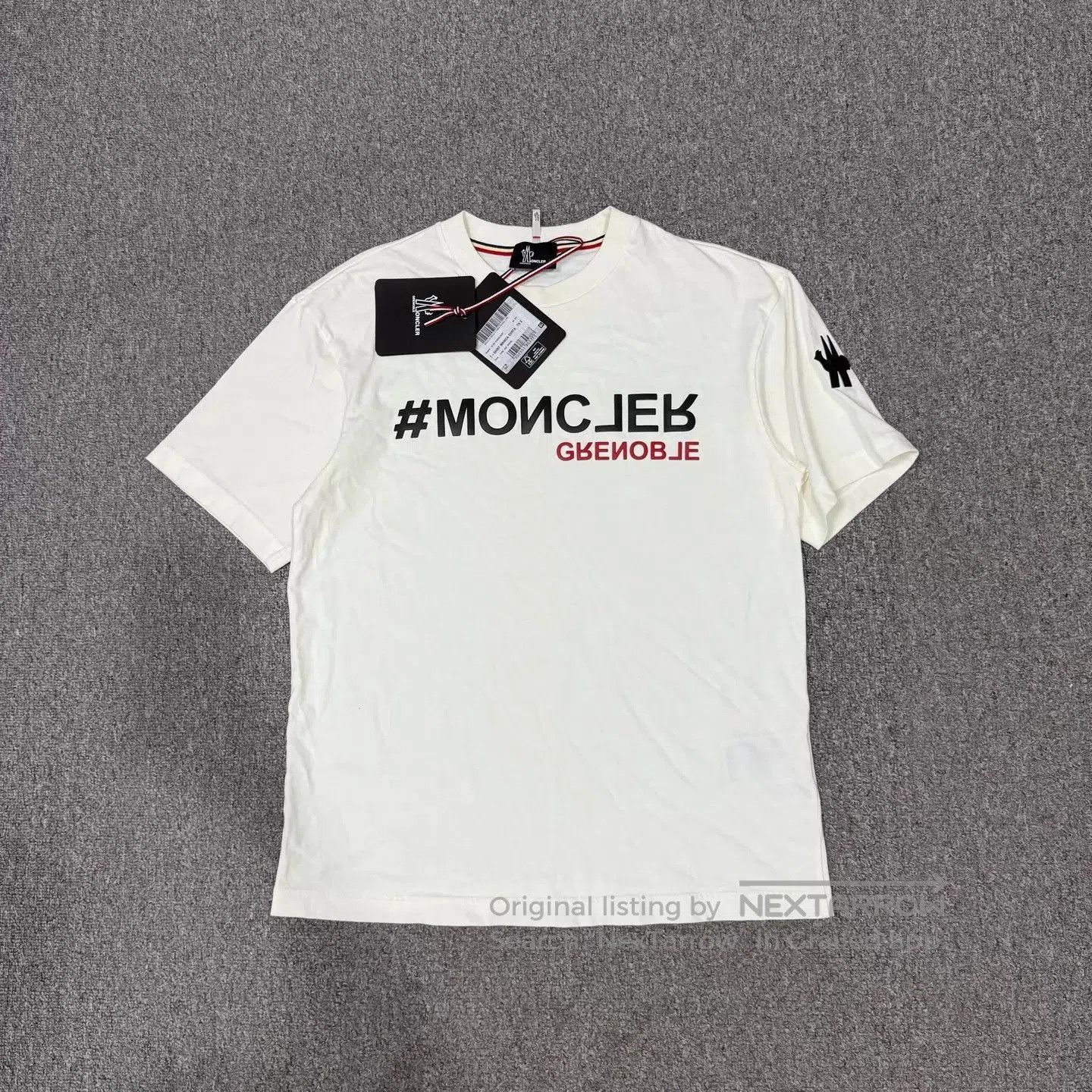 Moncler White Graphic Short Sleeve T-Shirt. Size US S / EU 44-46 / 1 - 1 Thumbnail