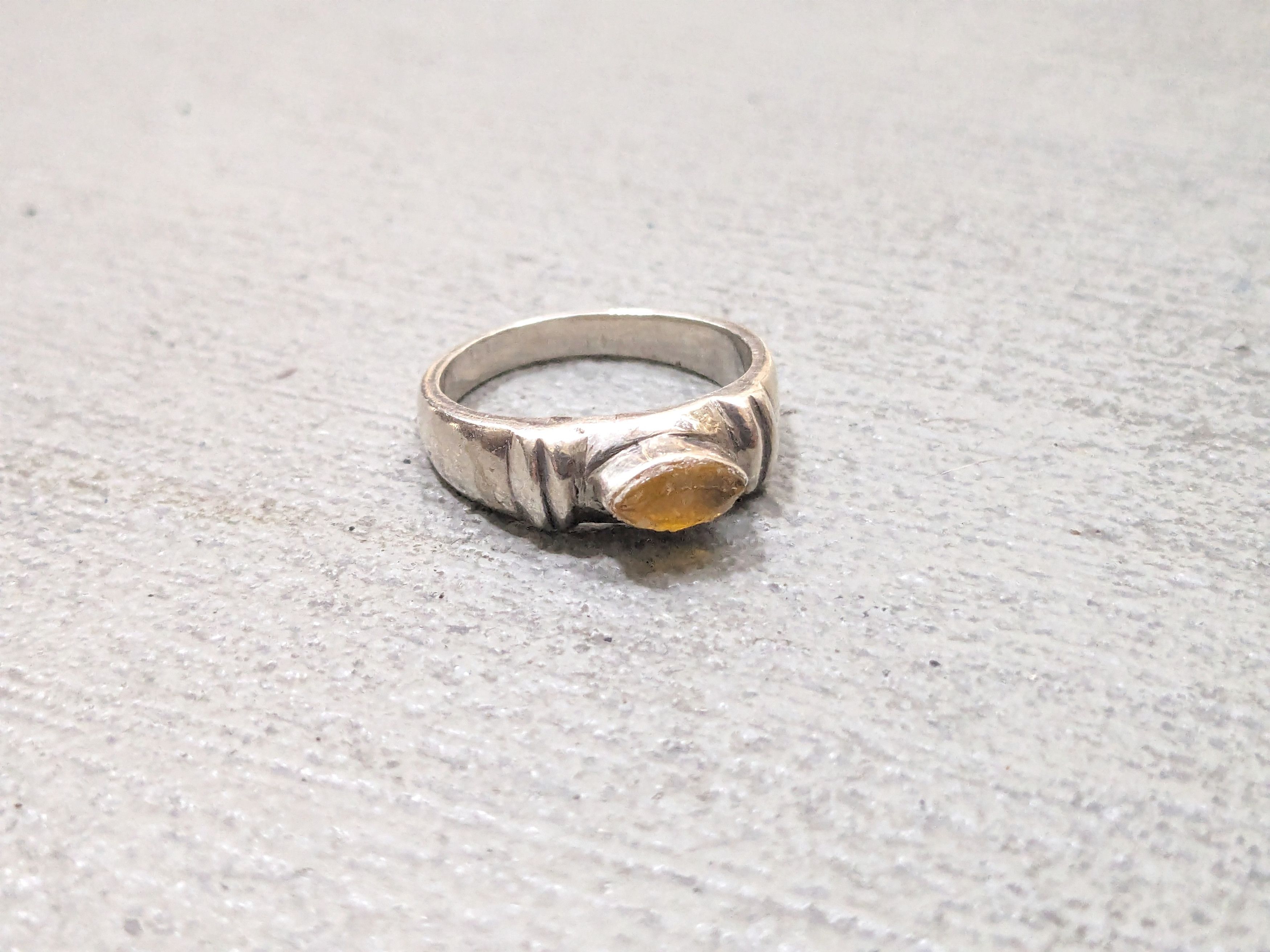 Jewelry Vintage Sterling Silver Ring 8.75 Marquise Yellow Glass Size ONE SIZE - 1 Thumbnail