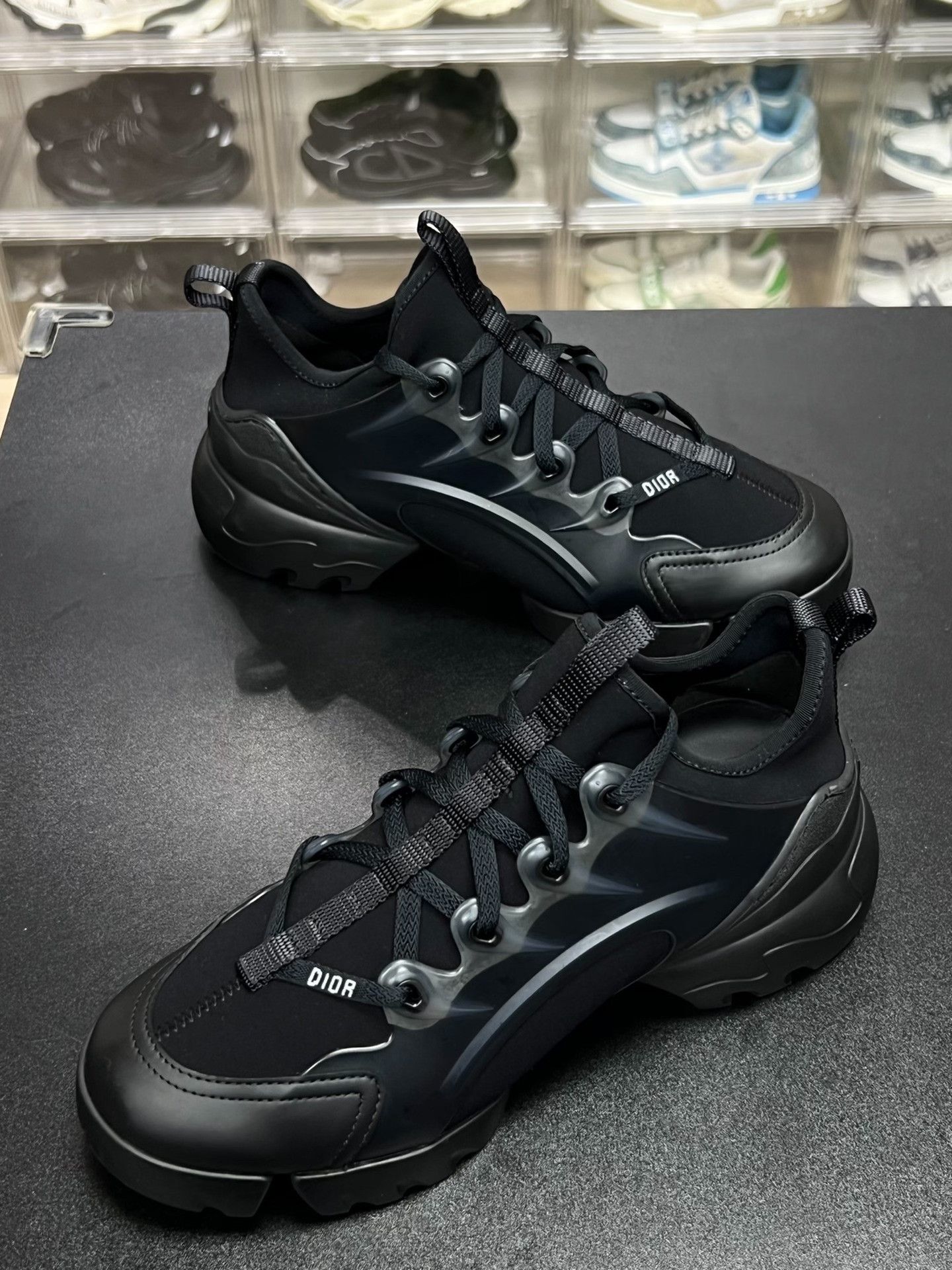 Dior Dior Black Lowtop Sneakers us_7 Women Size US 7 / IT 37 - 1 Thumbnail
