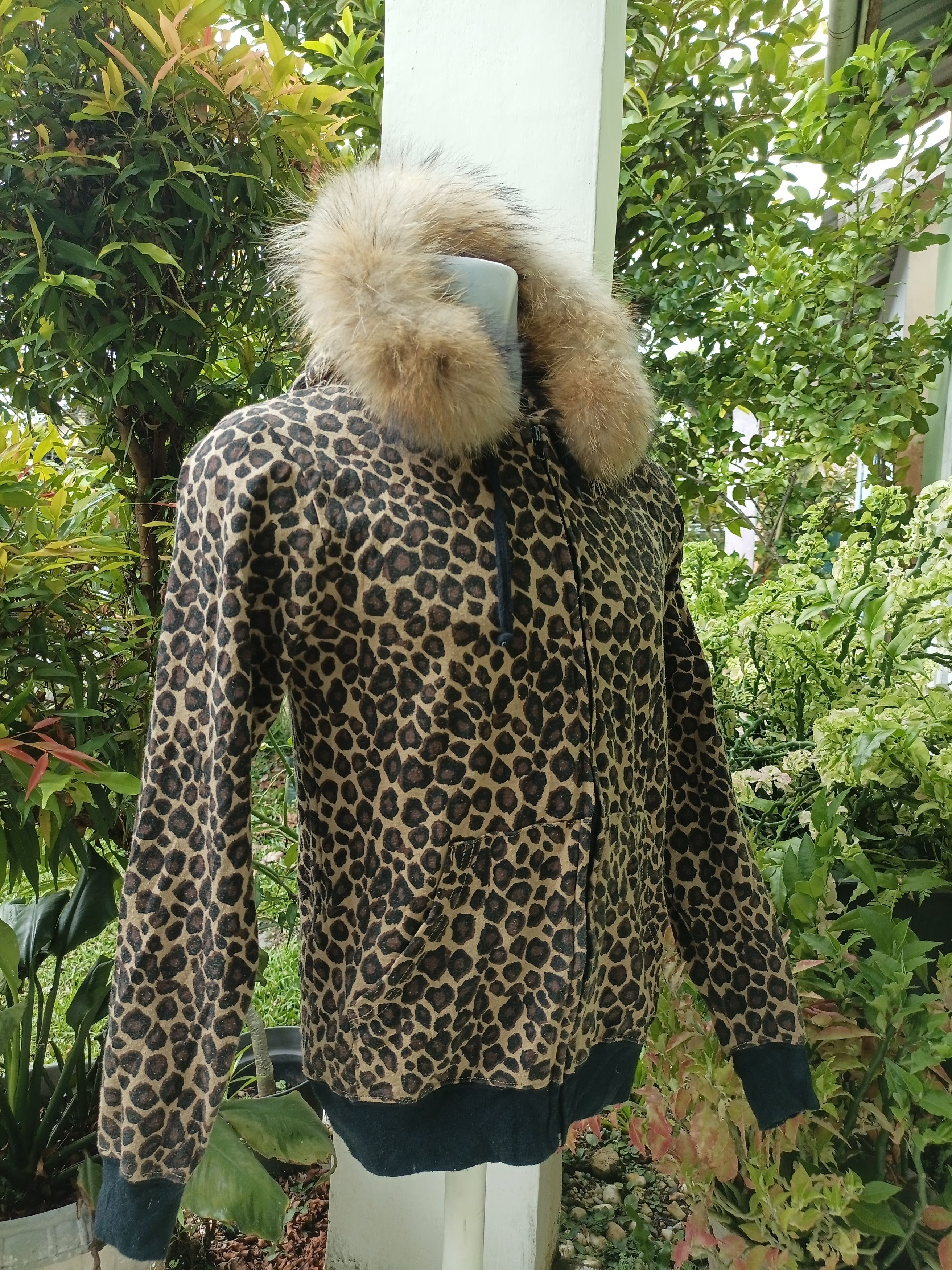 If Six Was Nine × Japanese Brand × Le Grande Bleu (L.G.B.) Y2K SHOCK NINE Leopard Ear Fur Zipper Hoodie Size US M / EU 48-50 / 2 - 6 Thumbnail
