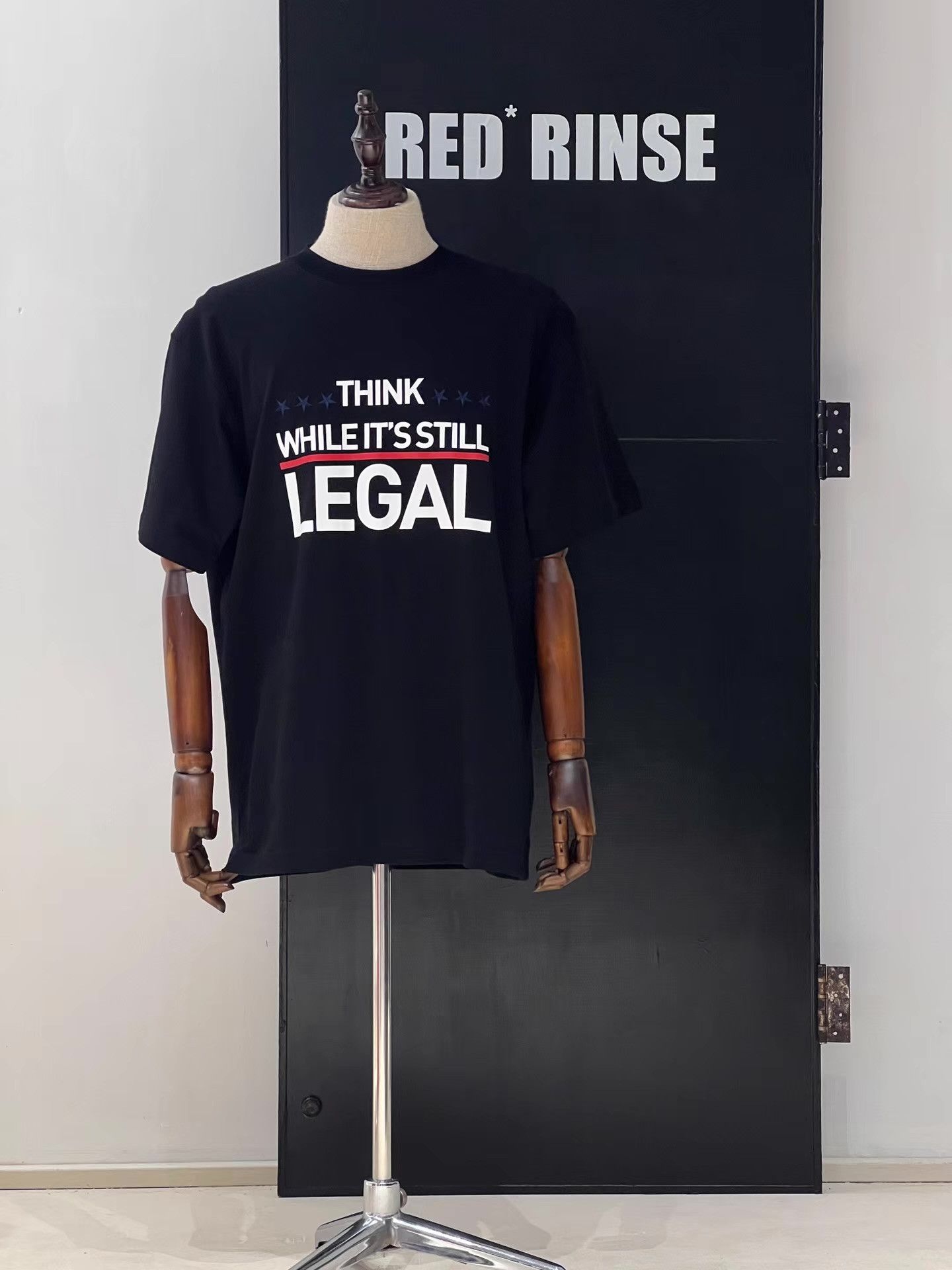 Vetements Vetements Edition Short Sleeve T‑shirt。 Q13 Size US M / EU 48-50 / 2 - 1 Thumbnail