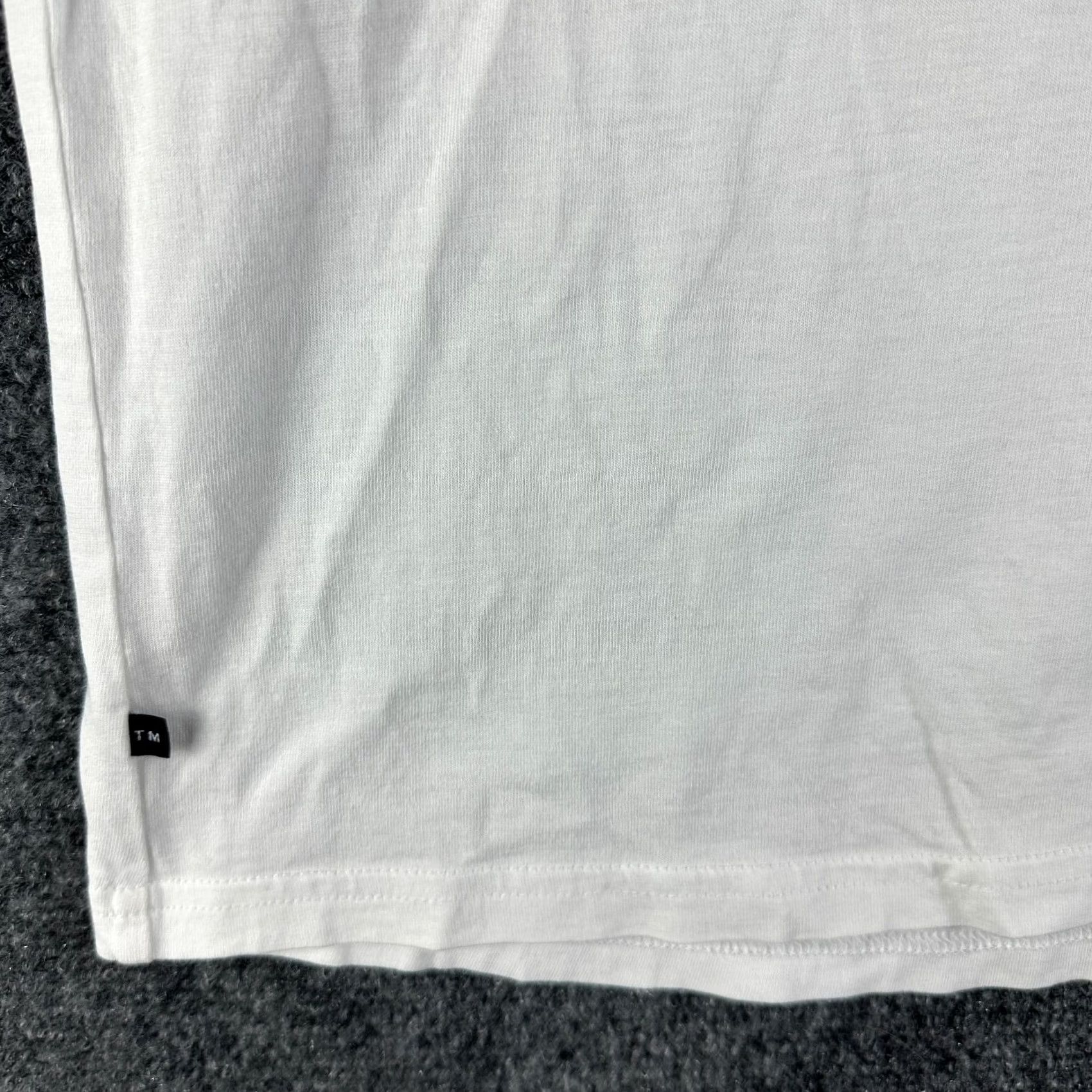 TravisMathew Travis Mathew Tee Shirt Mens Medium Cotton Long Sleeve White Colorblock Shirt Size US M / EU 48-50 / 2 - 6 Thumbnail
